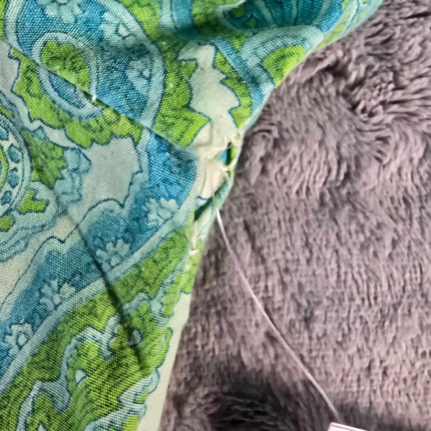 Vintage Early 1970s Boho Green/Blue Paisley Long Shirtdress/House Dress (XL)