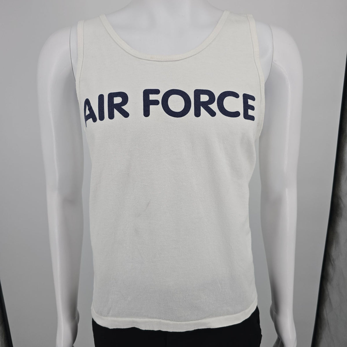 Vintage 1990s Fruit of the Loom White Air Force Cropped Fit Tank Top (XL)
