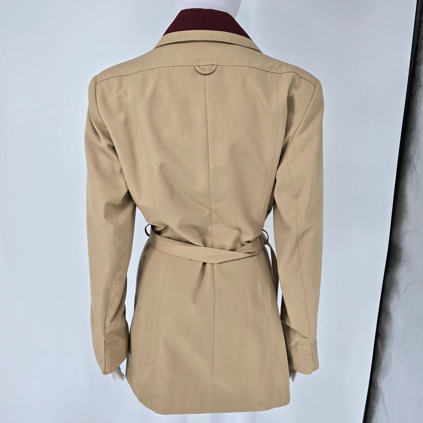 Vintage 1970s Etienne Aigner Women's Tan/Burgundy Belted Trench Coat Jacket (M)