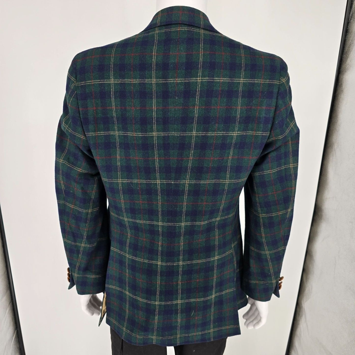 Vintage 1980s Bill Blass for PBM Tartan Wool Plaid Sport Coat (39R)