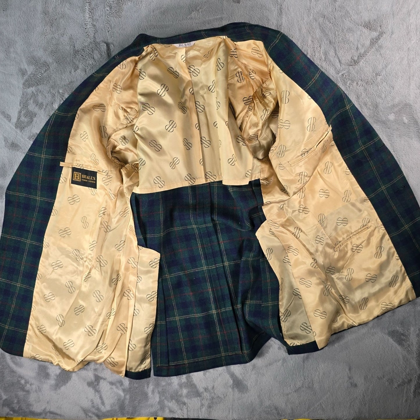Vintage 1980s Bill Blass for PBM Tartan Wool Plaid Sport Coat (39R)