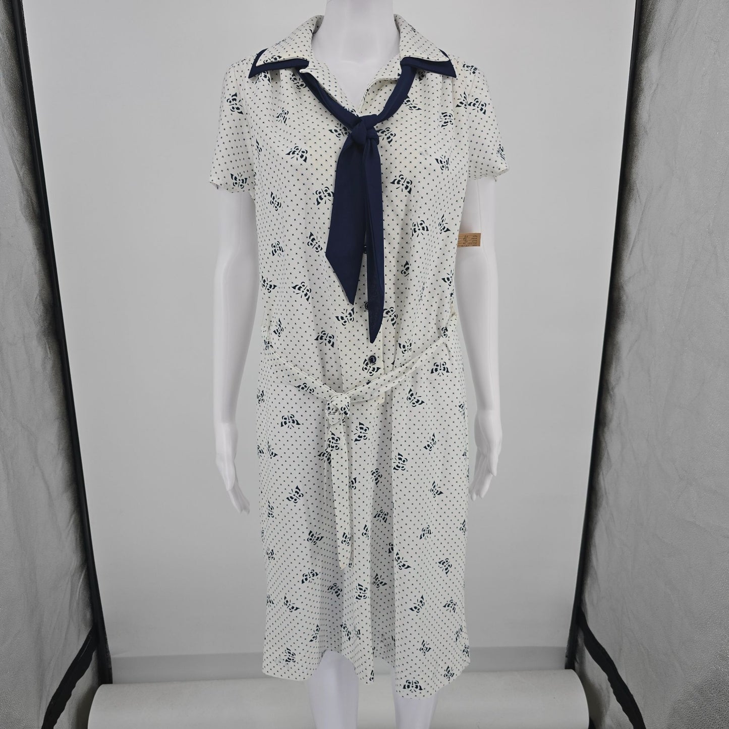 Vintage 1970s White/Navy Butterfly Print Sailor Tie Knee Length Shirtdress (L)