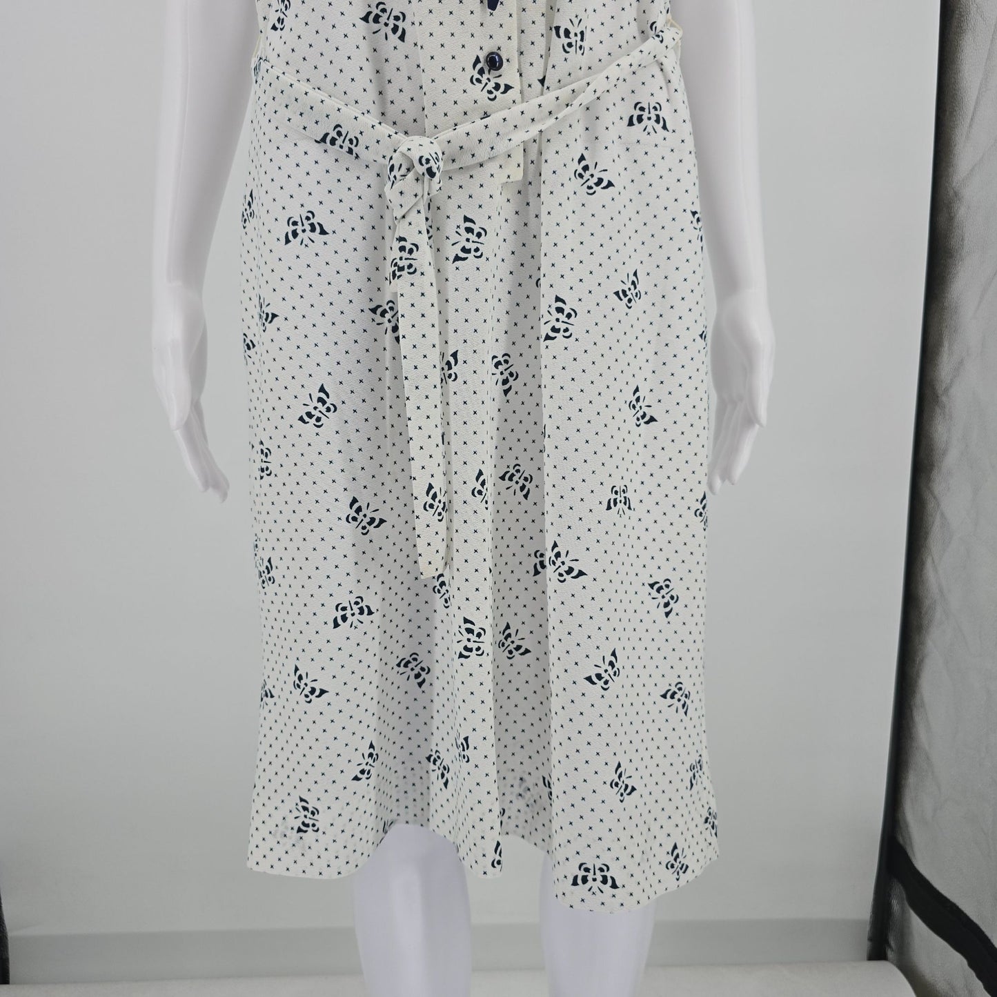 Vintage 1970s White/Navy Butterfly Print Sailor Tie Knee Length Shirtdress (L)