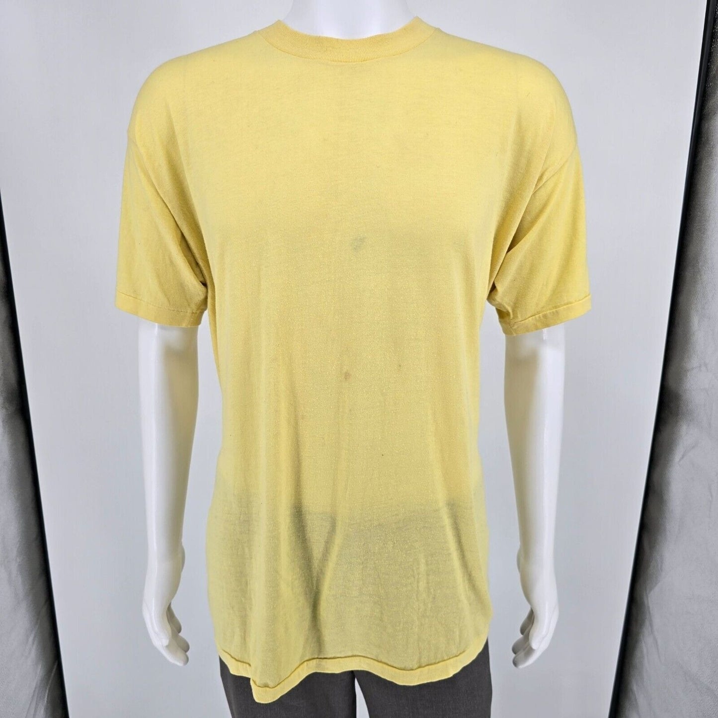 Rare Distressed Vintage 1970s JC Penney Blank Yellow Single Stitch T-Shirt (2XL)