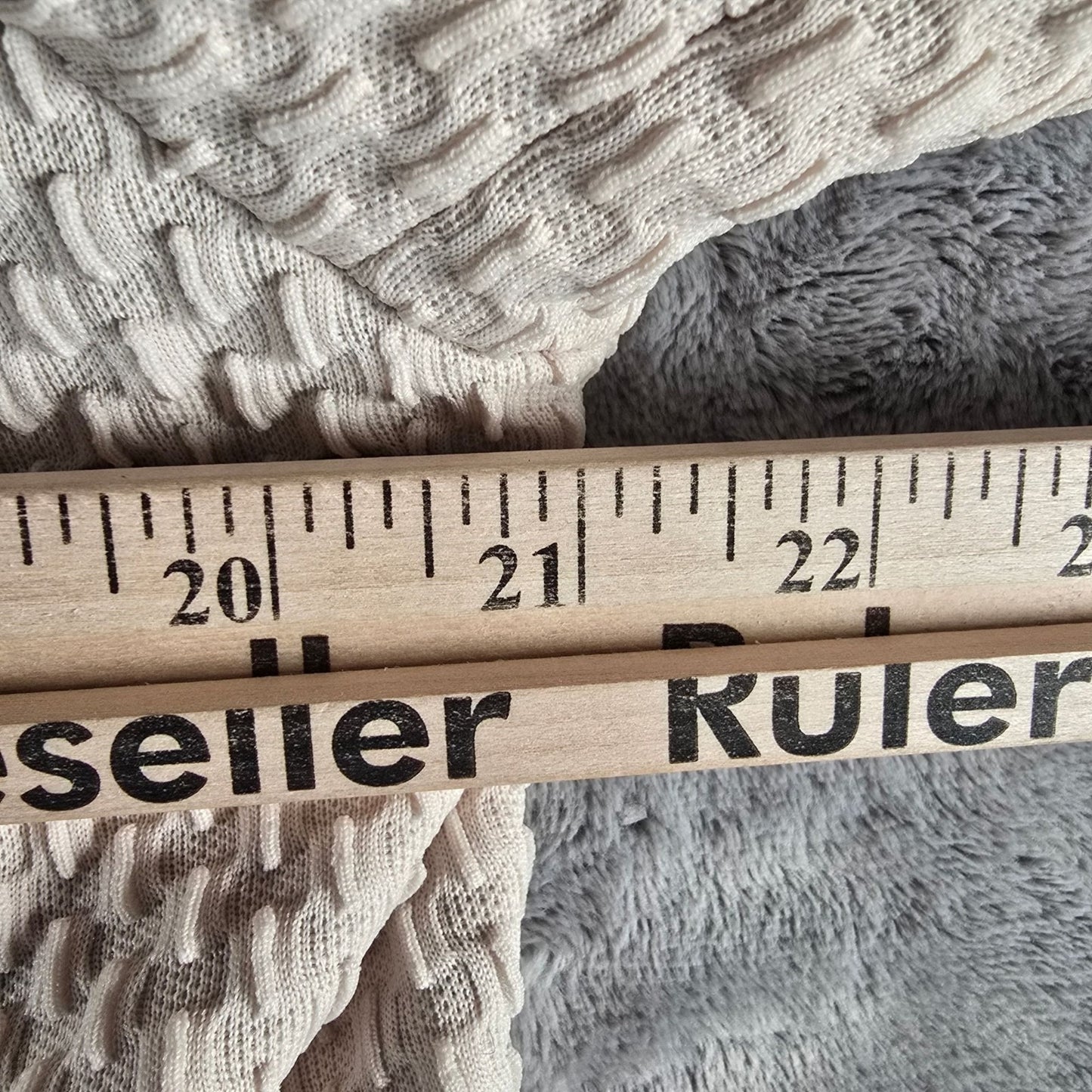 Vintage Early 1970s Alorna Women's Beige Textured A-Line Mod Coat (Large)