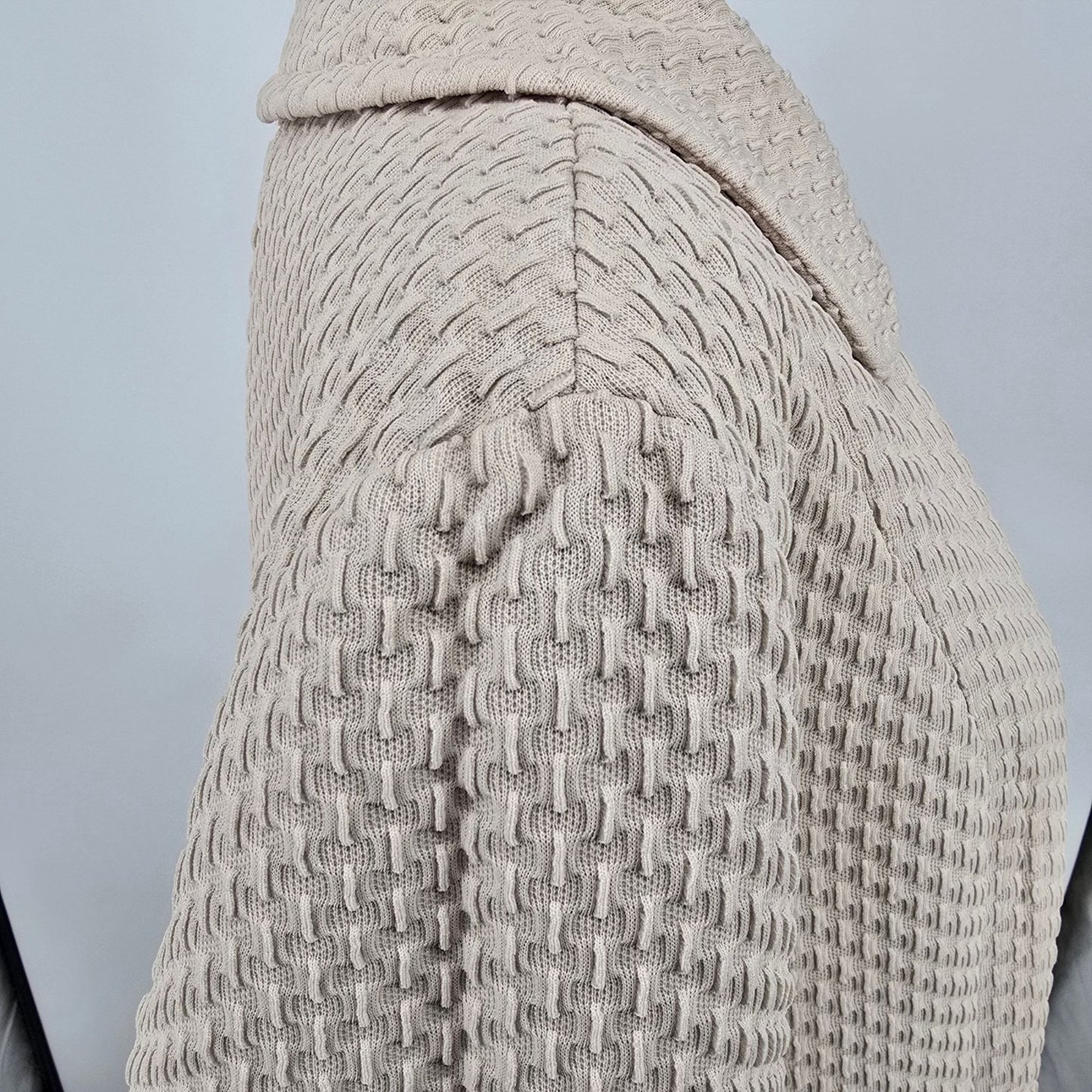 Vintage Early 1970s Alorna Women's Beige Textured A-Line Mod Coat (Large)