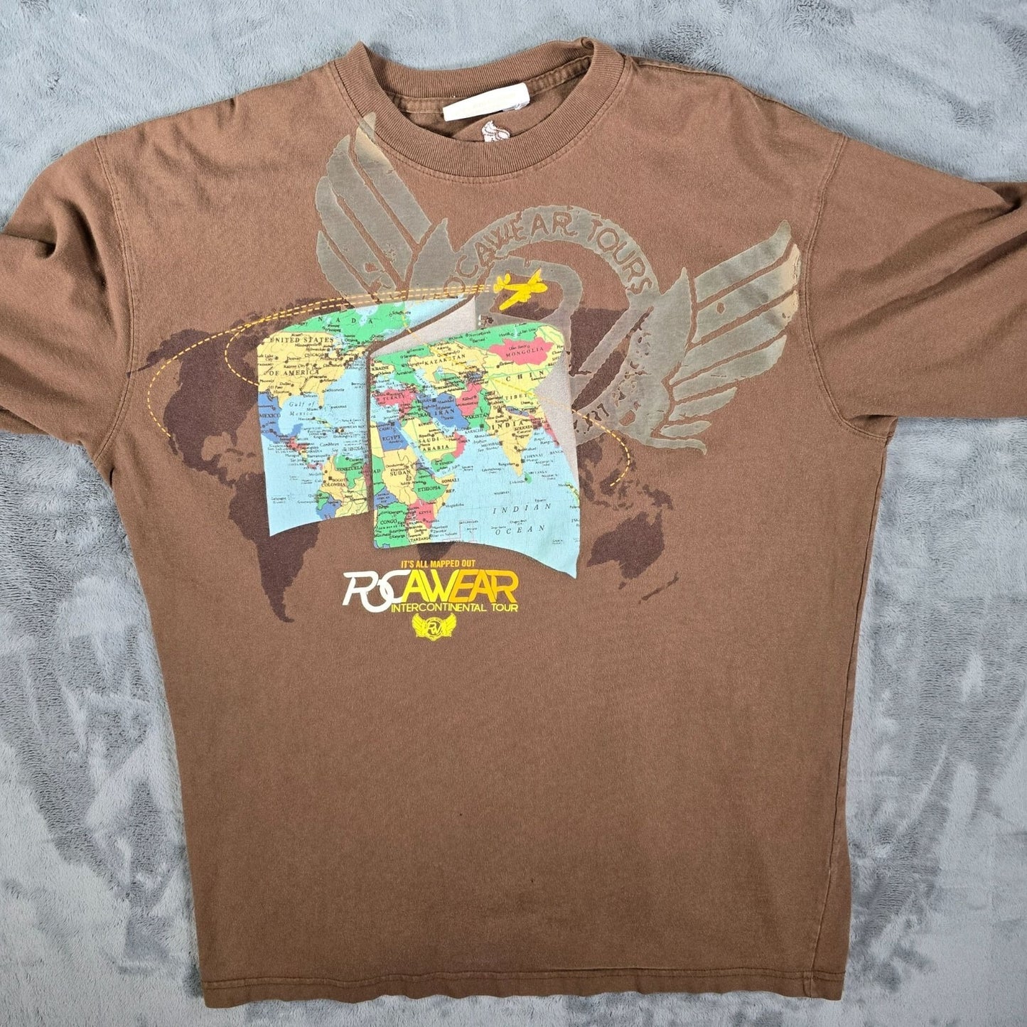 Y2K 2000s Streetwear Rocawear Intercontinental Tour Brown Graphic T-Shirt (XL)