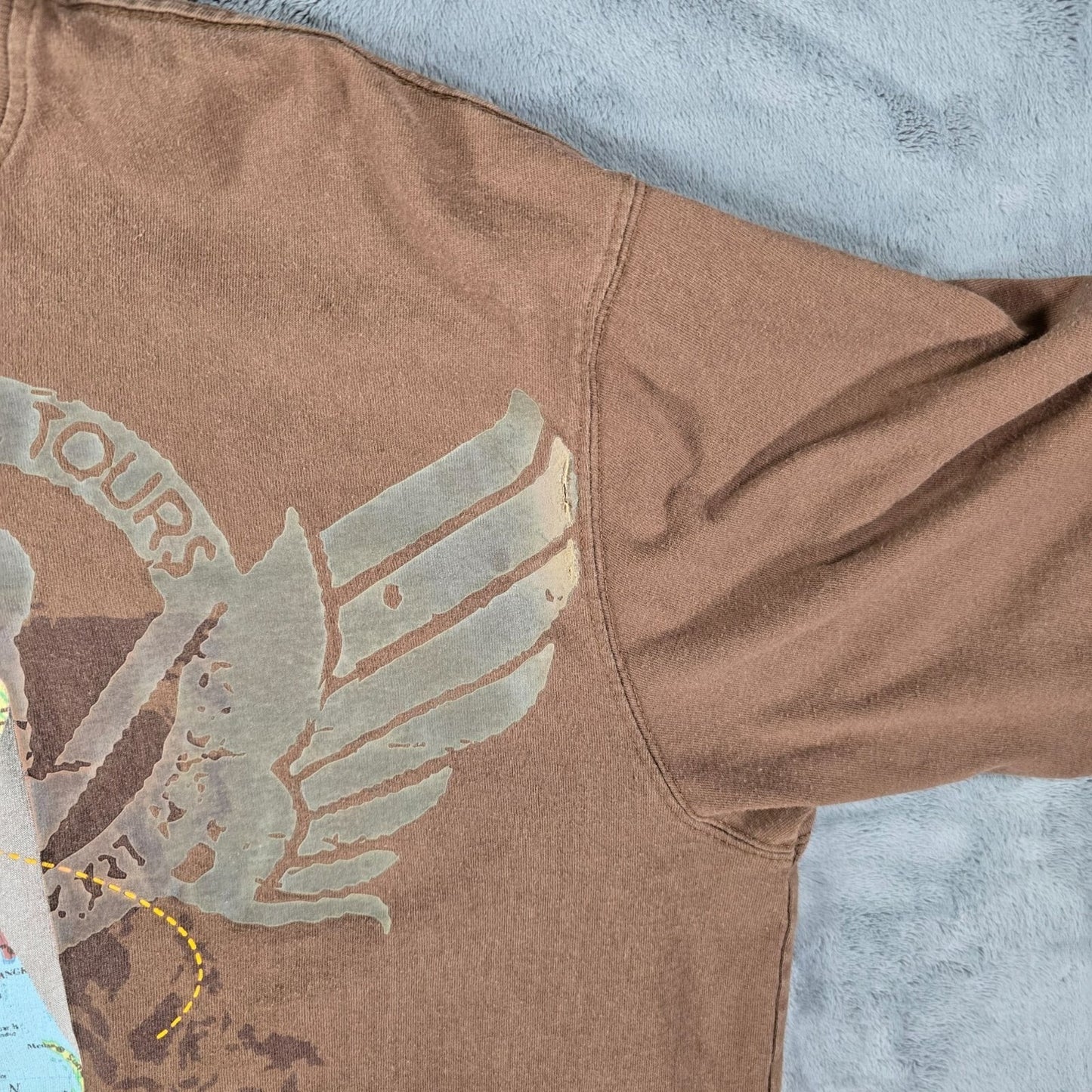 Y2K 2000s Streetwear Rocawear Intercontinental Tour Brown Graphic T-Shirt (XL)
