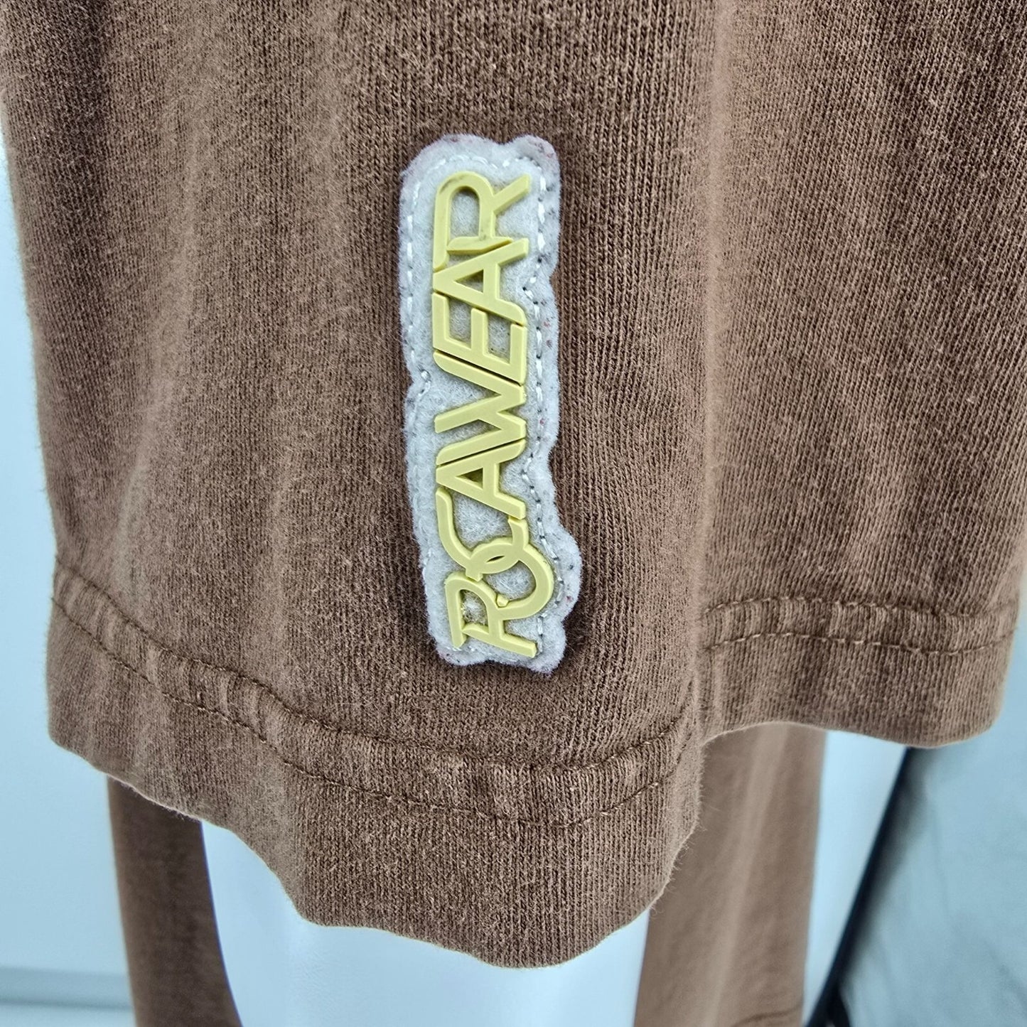 Y2K 2000s Streetwear Rocawear Intercontinental Tour Brown Graphic T-Shirt (XL)