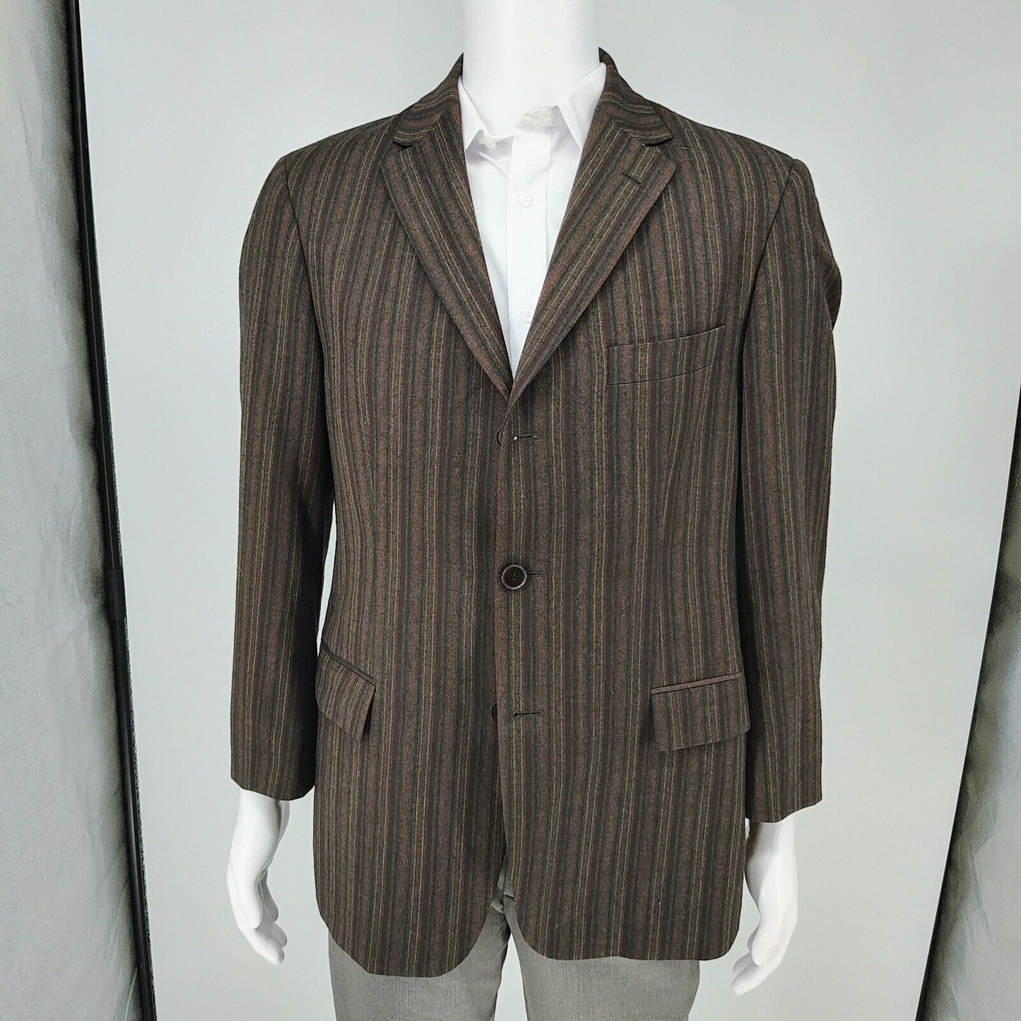 Hugo Boss  Made in USA Brown, Red, and Yellow Striped Sport Coat (42R) *FLAWS*