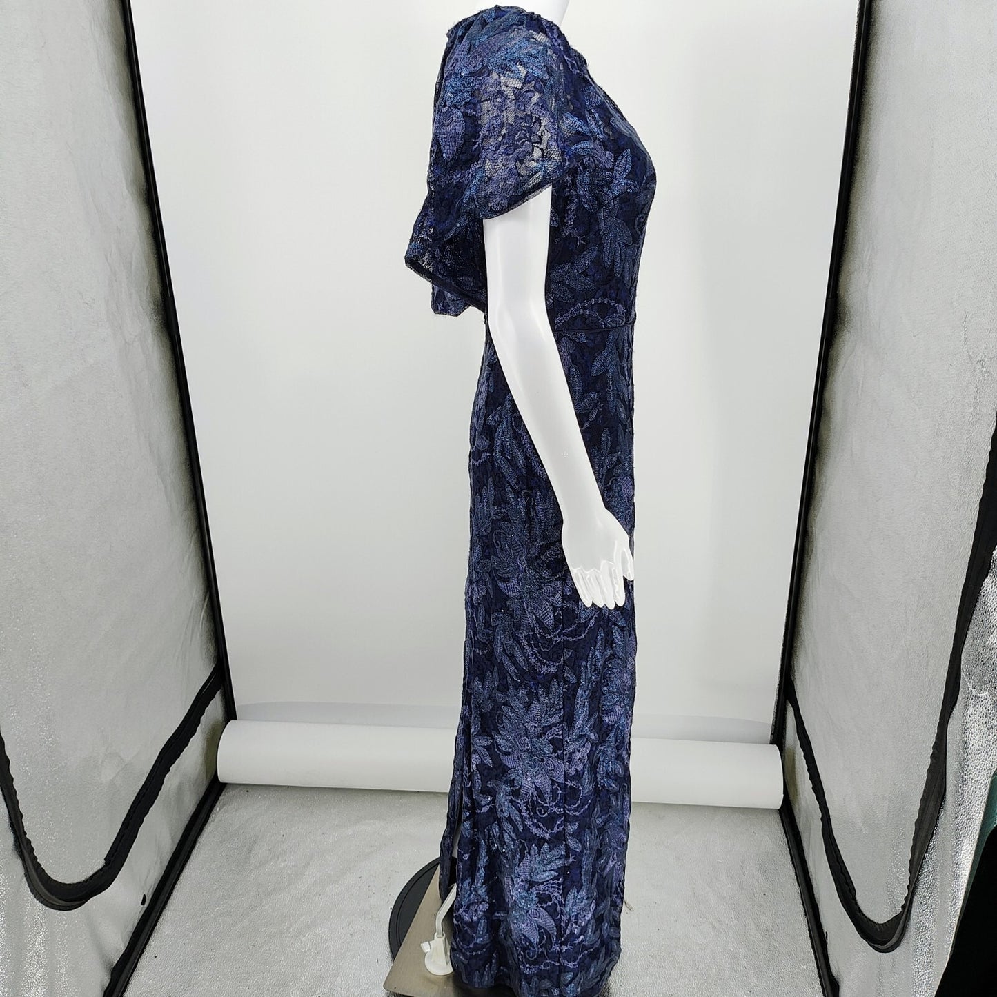 NWT Adrianna Papell Midnight Blue Capelet Long Maxi Dress $249 Retail (Size 4)