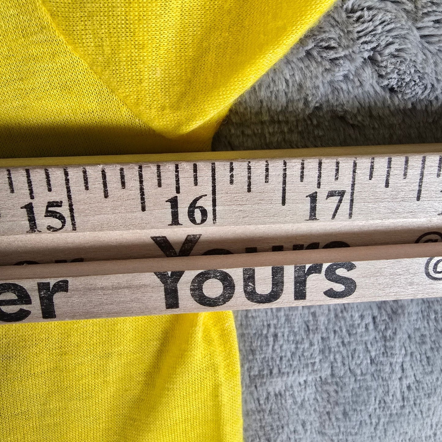 Vintage 1970s Yellow Superman Logo "Scale Man/Slick JR" Iron-On T-Shirt (XS)