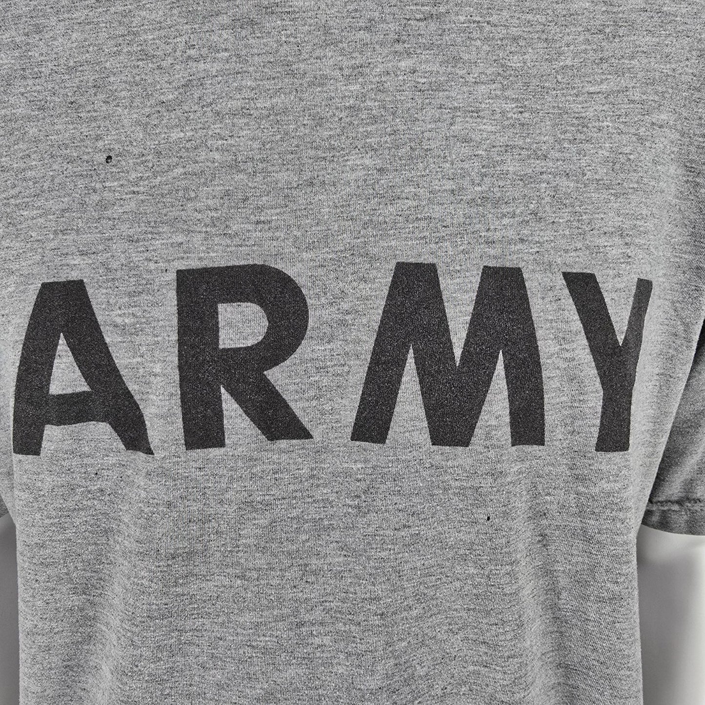 Vintage Y2K 2001 Army Improved Physical Fitness Uniform (IPFU) T-Shirt (L)