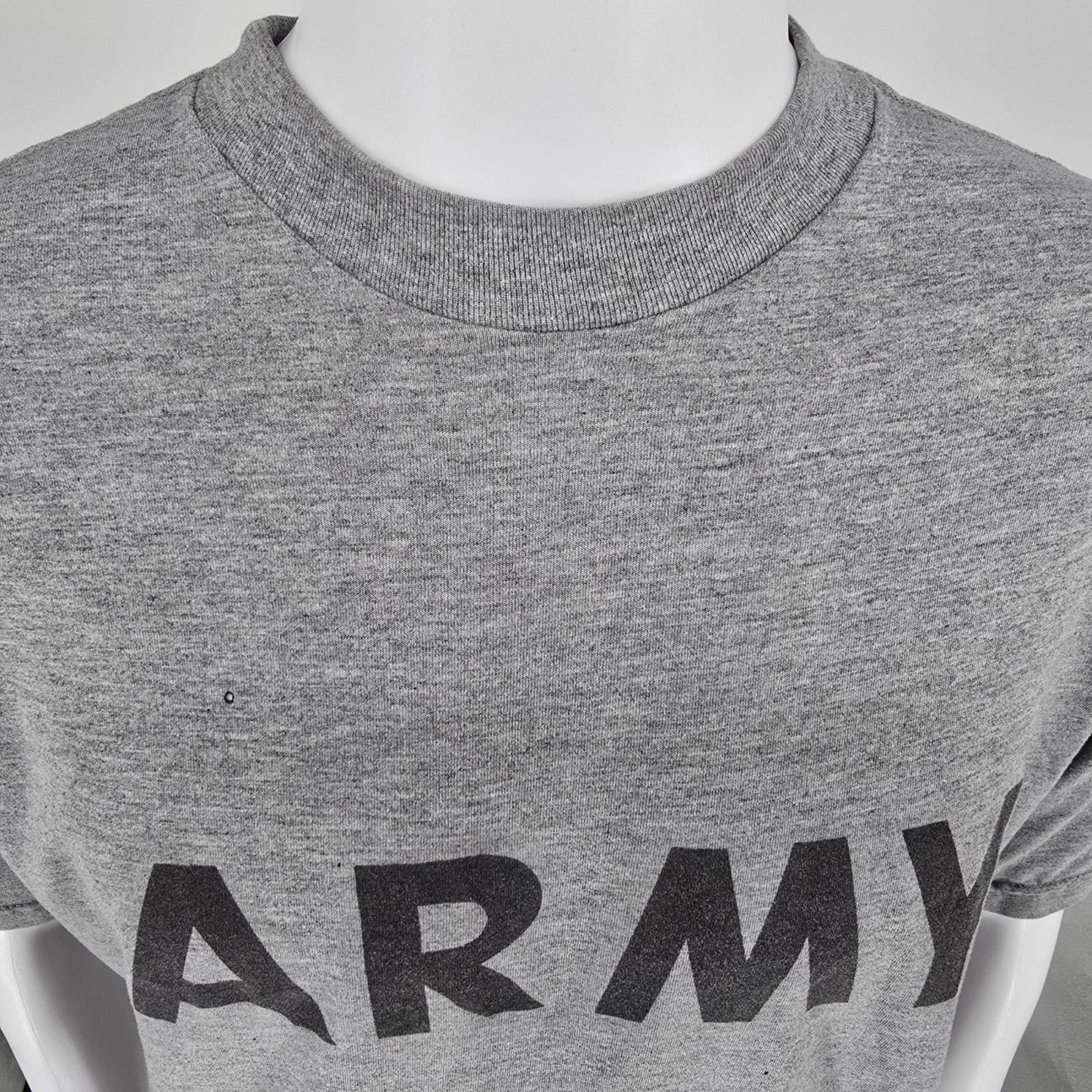 Vintage Y2K 2001 Army Improved Physical Fitness Uniform (IPFU) T-Shirt (L)