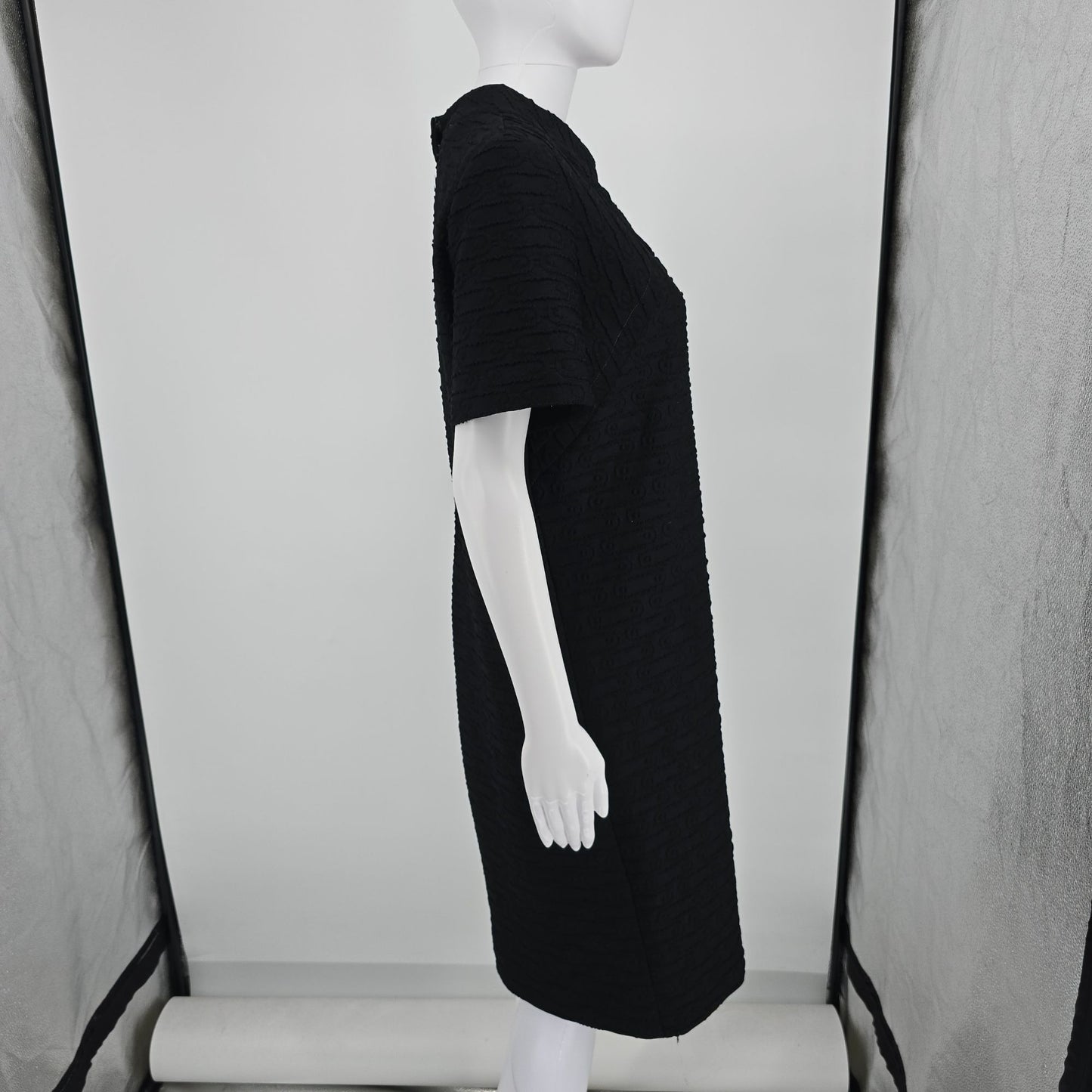 Vintage 1960s Black Metal Zipper Textured Knit Mod Shift Dress (Large) *Flaws