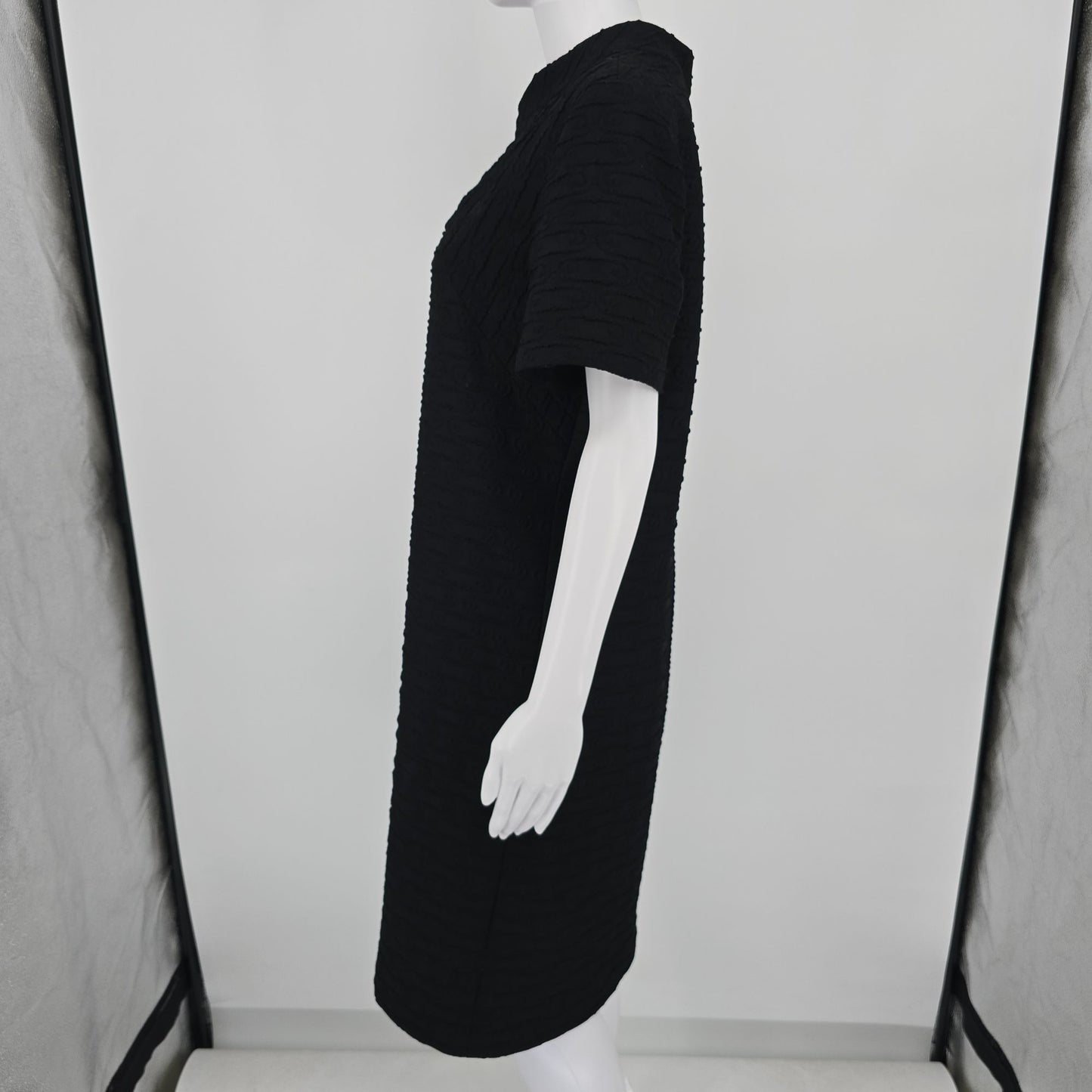 Vintage 1960s Black Metal Zipper Textured Knit Mod Shift Dress (Large) *Flaws