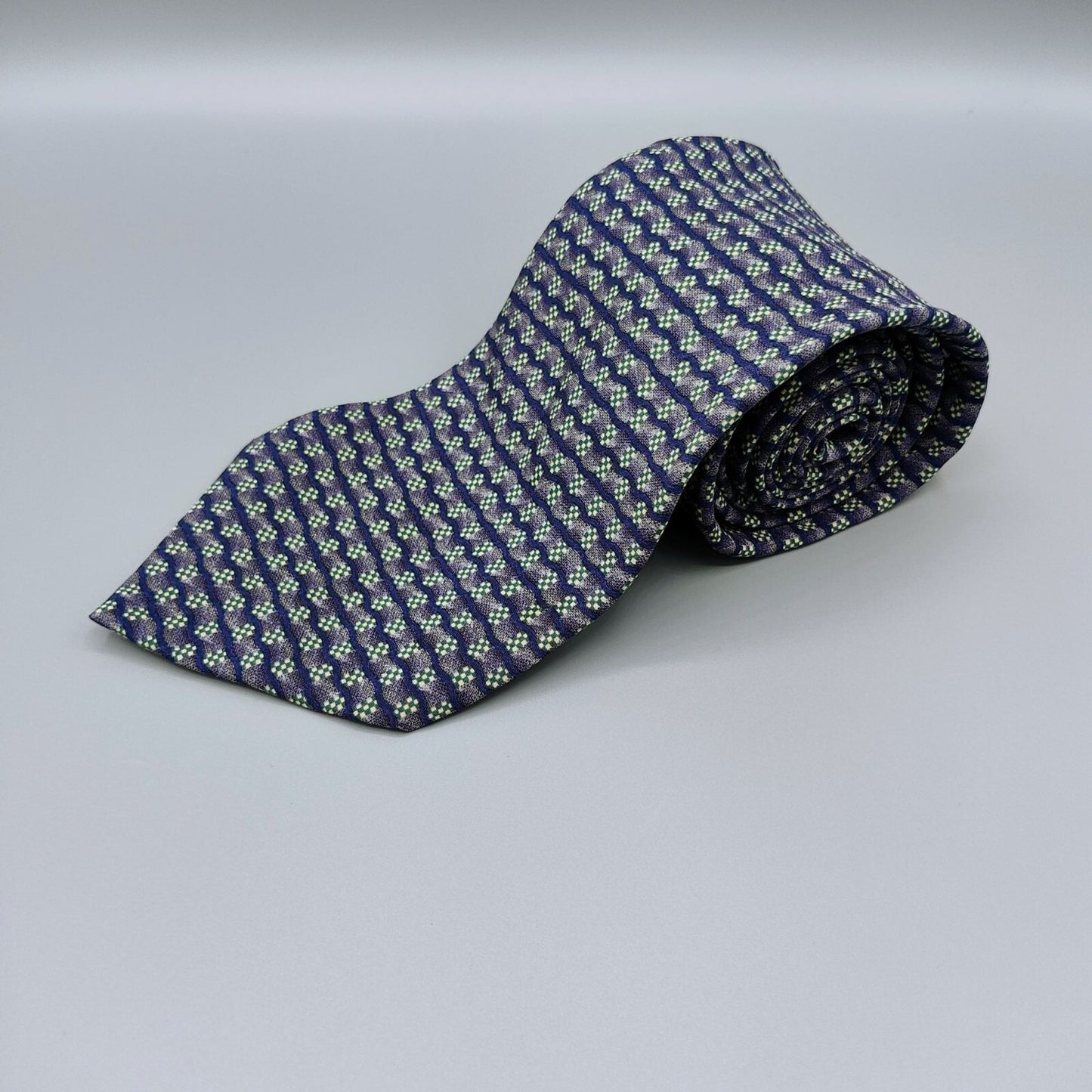 Van Heusen Made in USA Blue & Green Geometric Pattern 100% Silk 3.8" Necktie