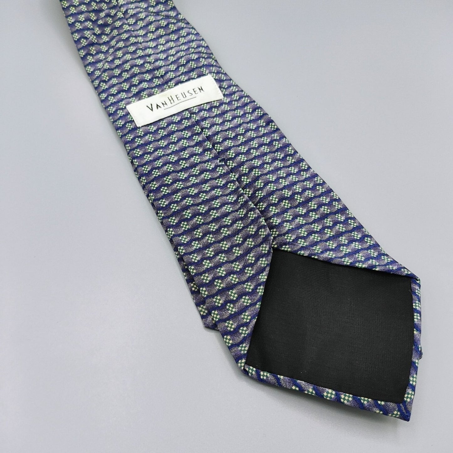 Van Heusen Made in USA Blue & Green Geometric Pattern 100% Silk 3.8" Necktie