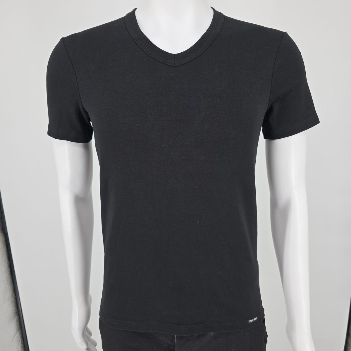 Tom Ford T4M09-004  Black Stretch Cotton V-Neck Luxury/Designer T-Shirt (S)