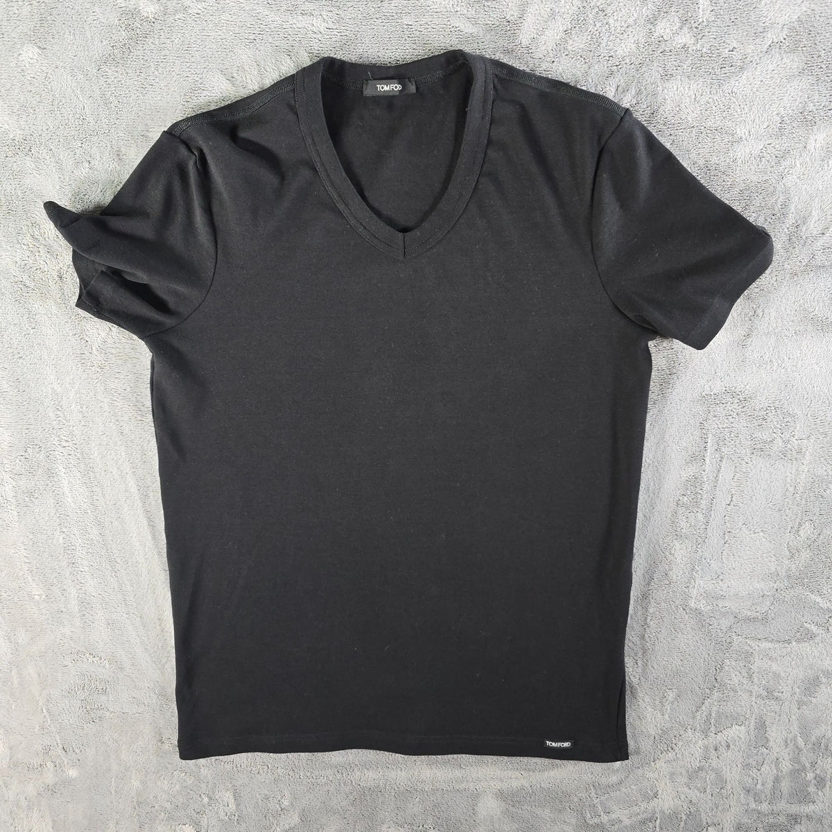 Tom Ford T4M09-004  Black Stretch Cotton V-Neck Luxury/Designer T-Shirt (S)