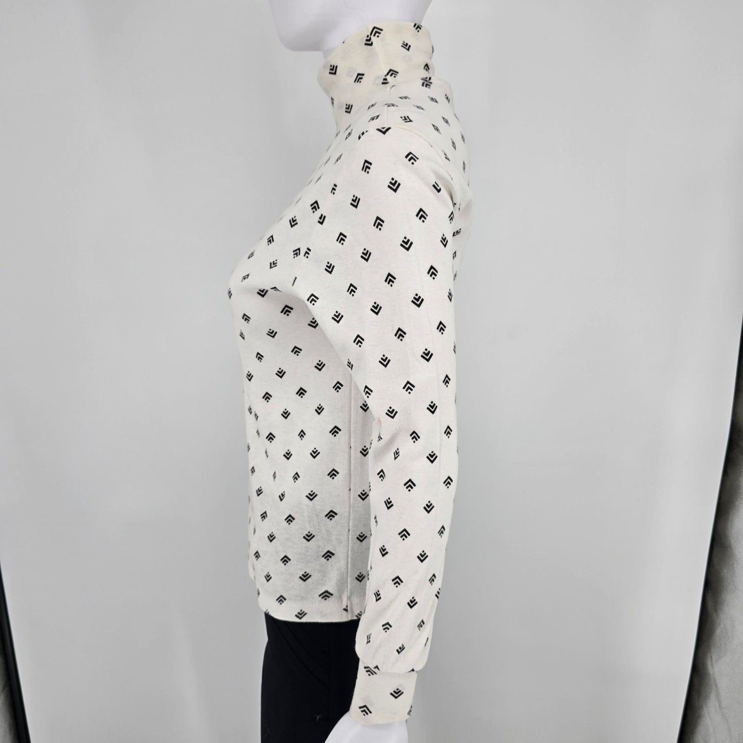 Vintage 1990s Justin Allen Ivory/Black Geometric Print Turtleneck Top (M) *Flaws