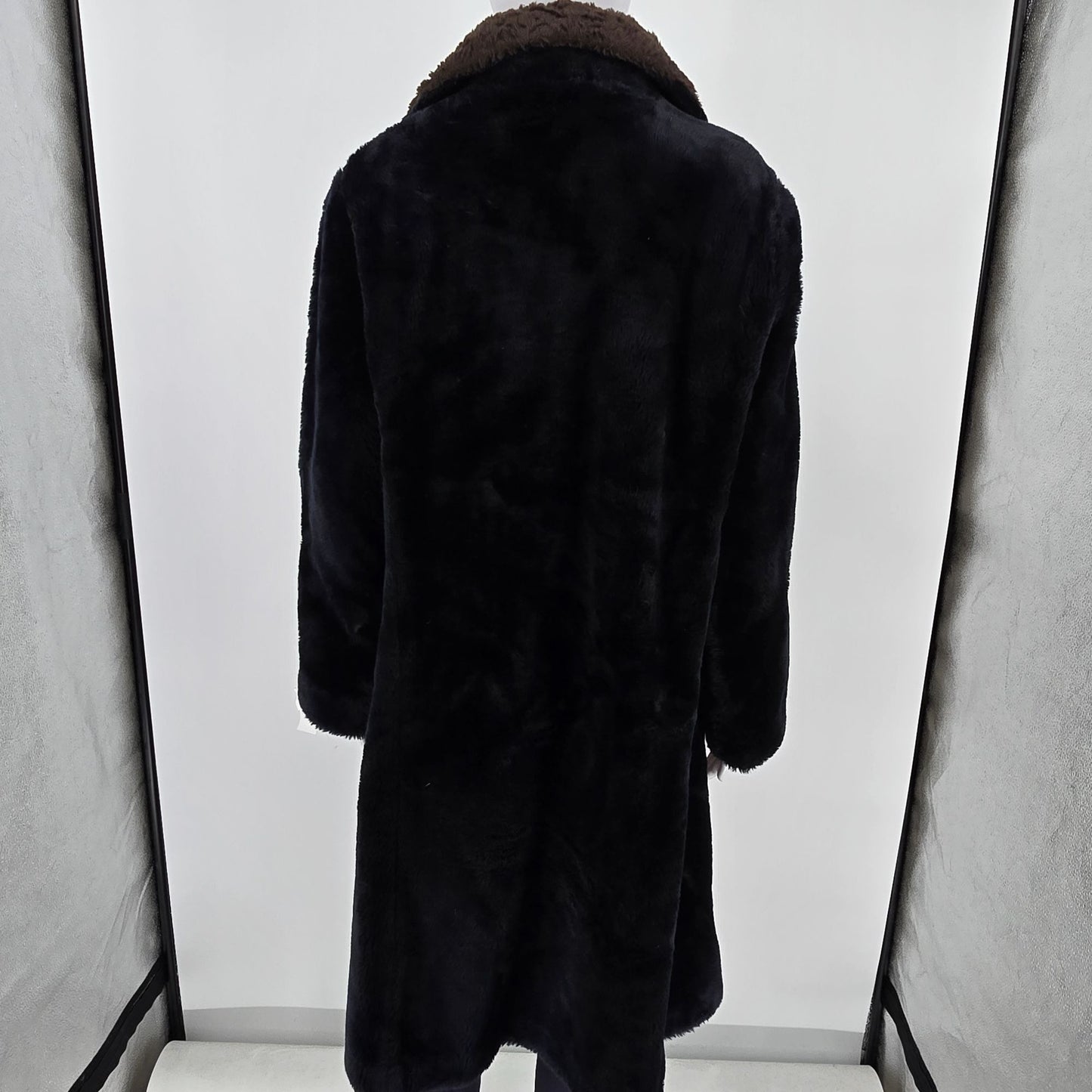 Vintage 1960s/1970s Fingerhut Fashions Orlon Acrylic Faux Fur Mod Coat (XL)