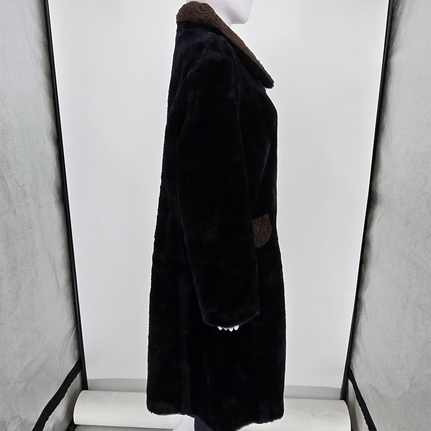 Vintage 1960s/1970s Fingerhut Fashions Orlon Acrylic Faux Fur Mod Coat (XL)