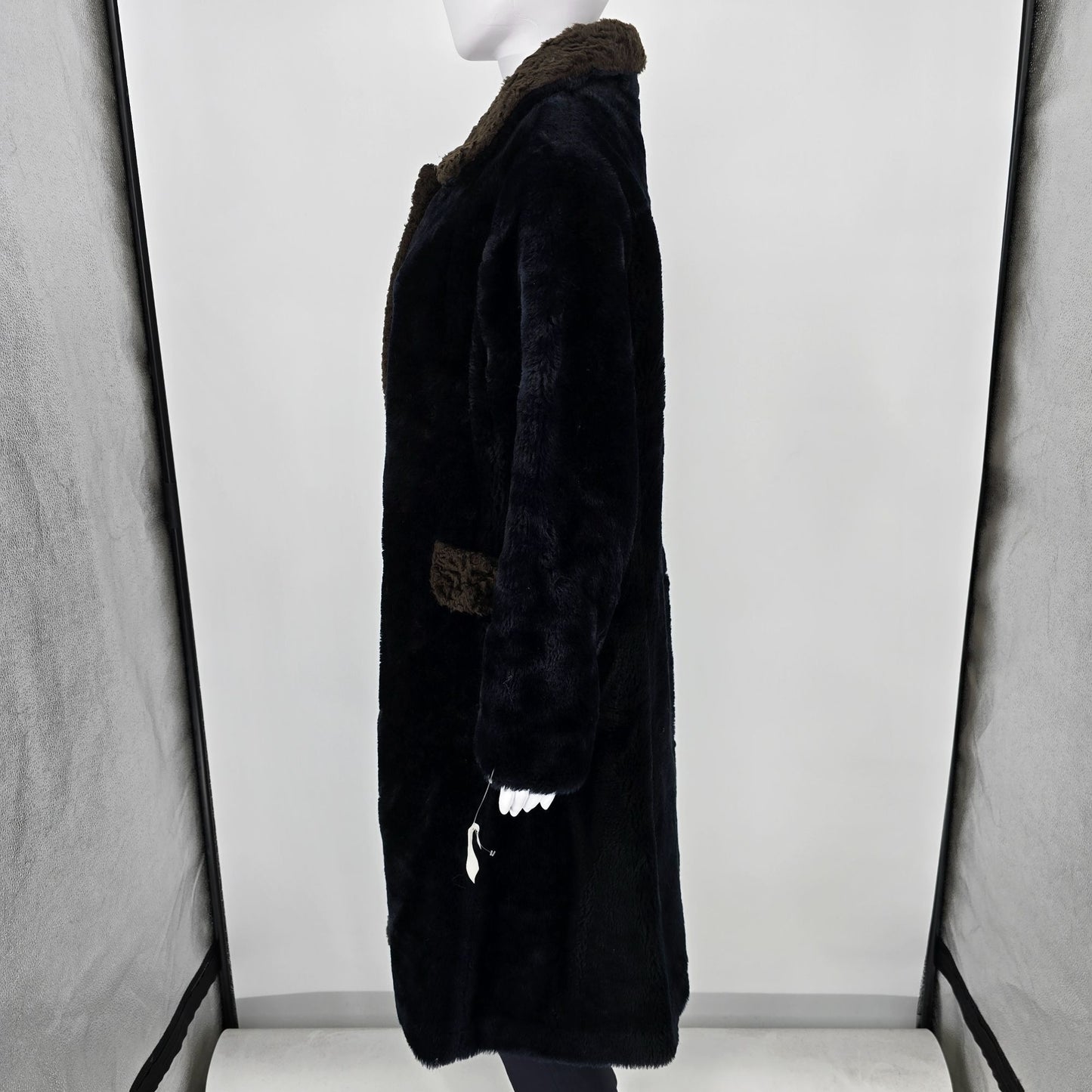 Vintage 1960s/1970s Fingerhut Fashions Orlon Acrylic Faux Fur Mod Coat (XL)