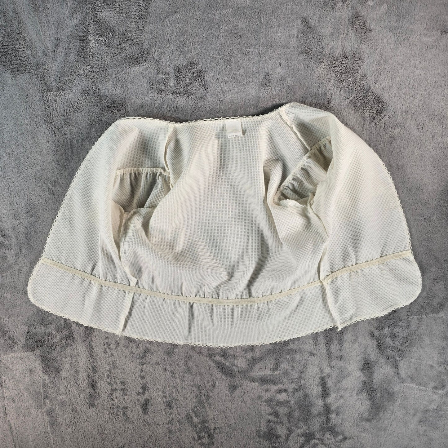 Vintage 1970s Cream/Ivory Waffle Knit Open Front Lace Trim Bolero Jacket (S)