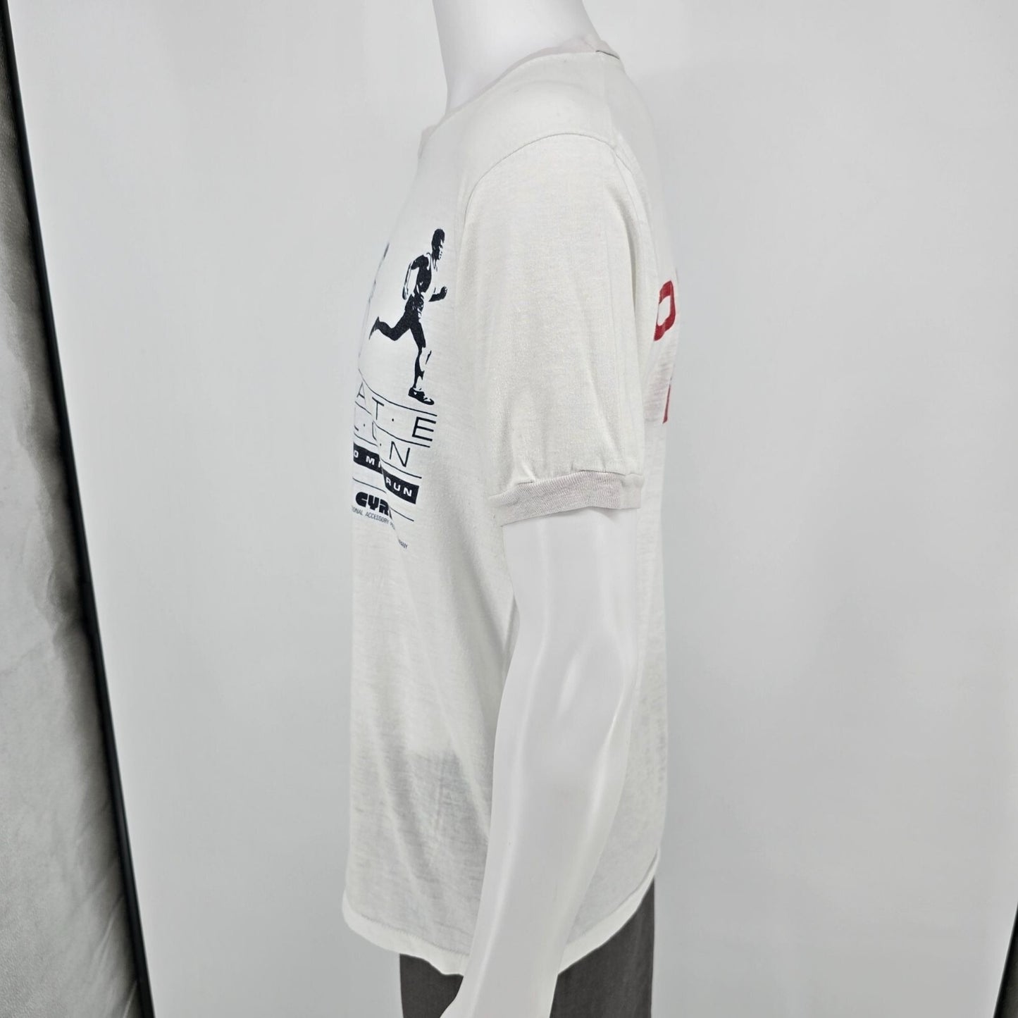 Vintage Screen Stars 1984 White Bay State Triathlon "Official CYRK" T-Shirt (M)