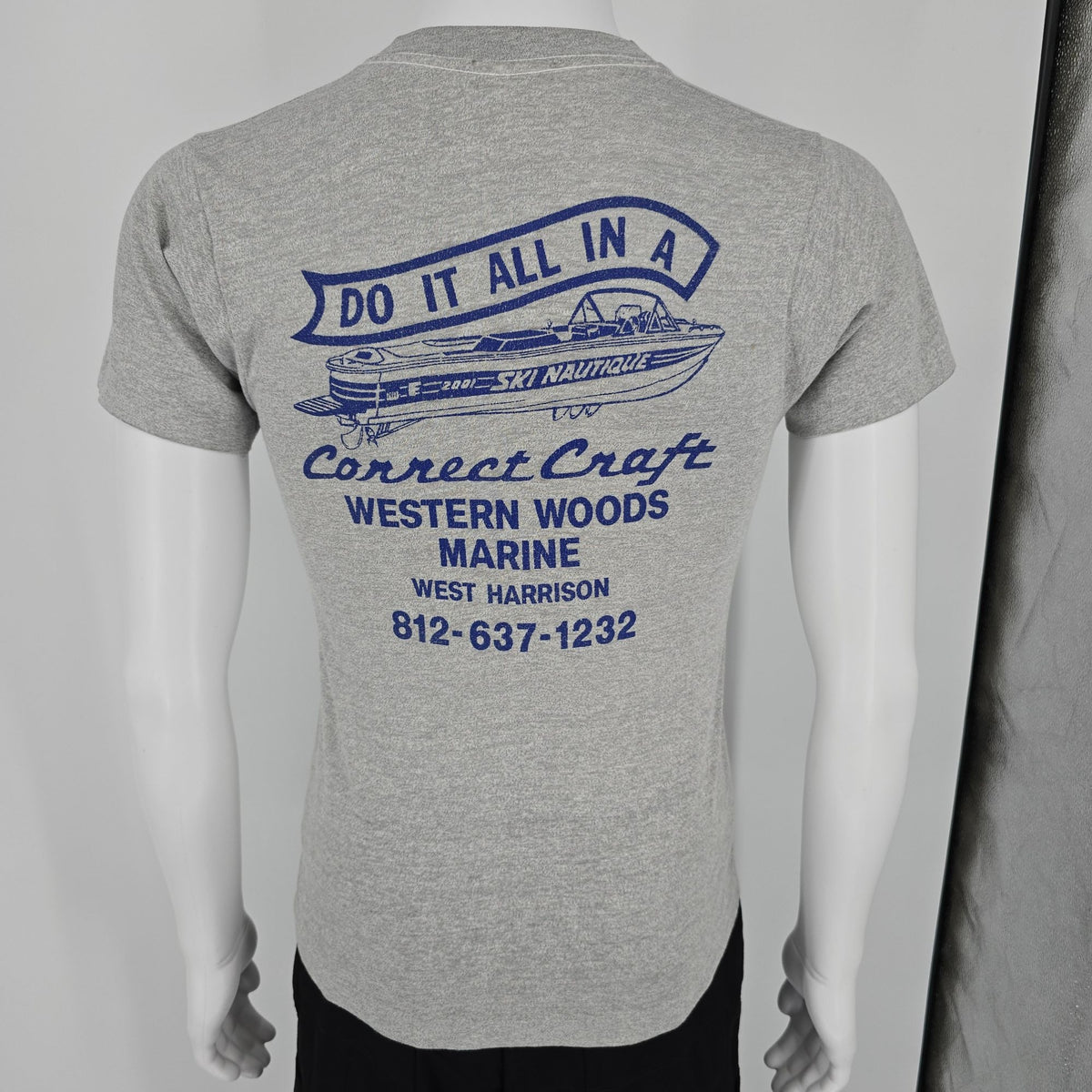Vintage 1983 Cincy Skiers Show Team Tri-State Novice Tournament T-Shirt (S)