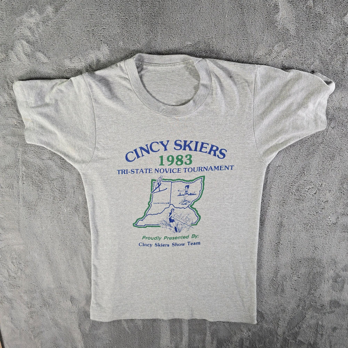 Vintage 1983 Cincy Skiers Show Team Tri-State Novice Tournament T-Shirt (S)