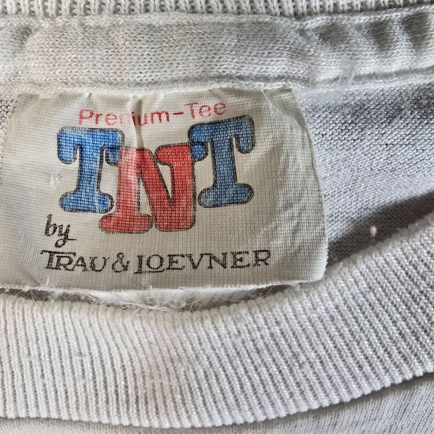 Distressed Vintage 1990s Trau & Loevner Operation Desert Storm T-Shirt (M/L)