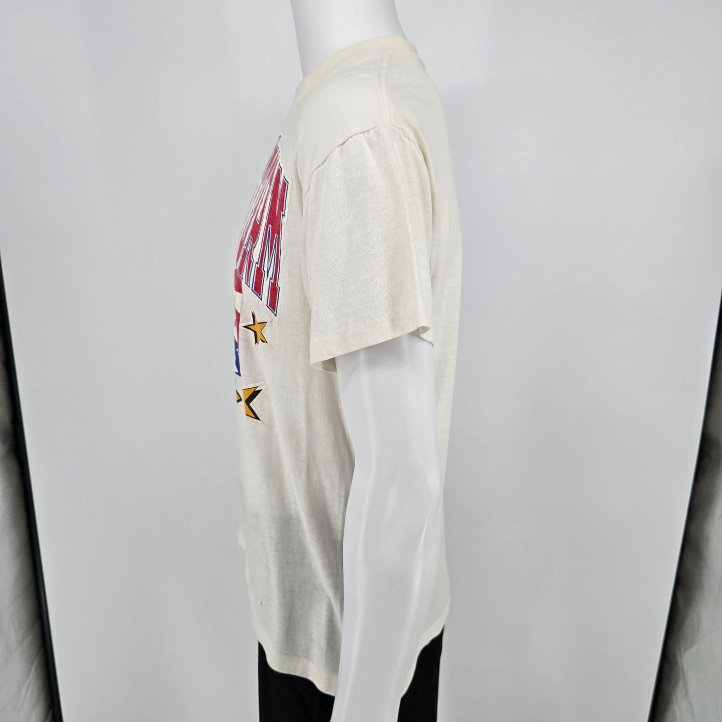 Distressed Vintage 1990s Trau & Loevner Operation Desert Storm T-Shirt (M/L)