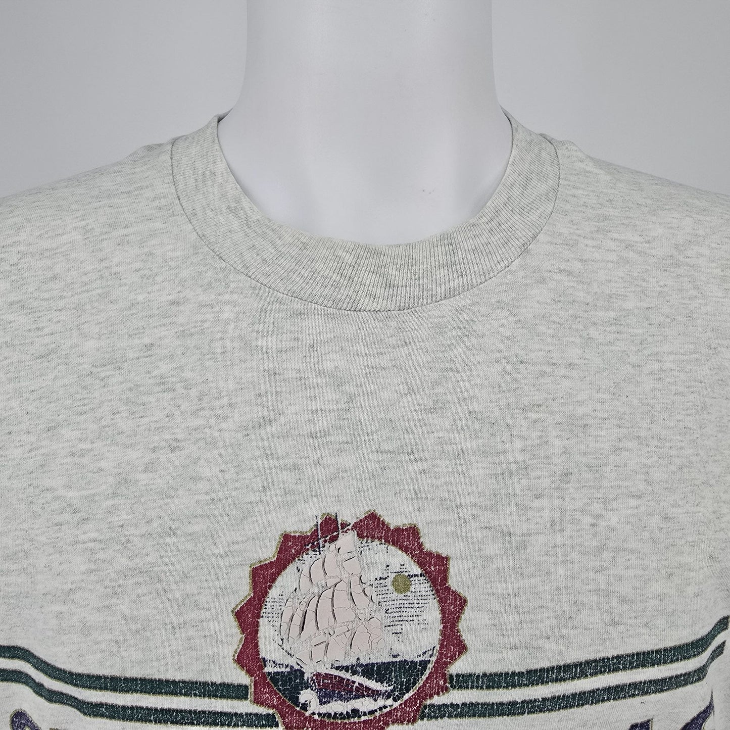 Distressed Vintage 1990s St. Thomas U.S. Virgin Islands Souvenir T-Shirt (XL)