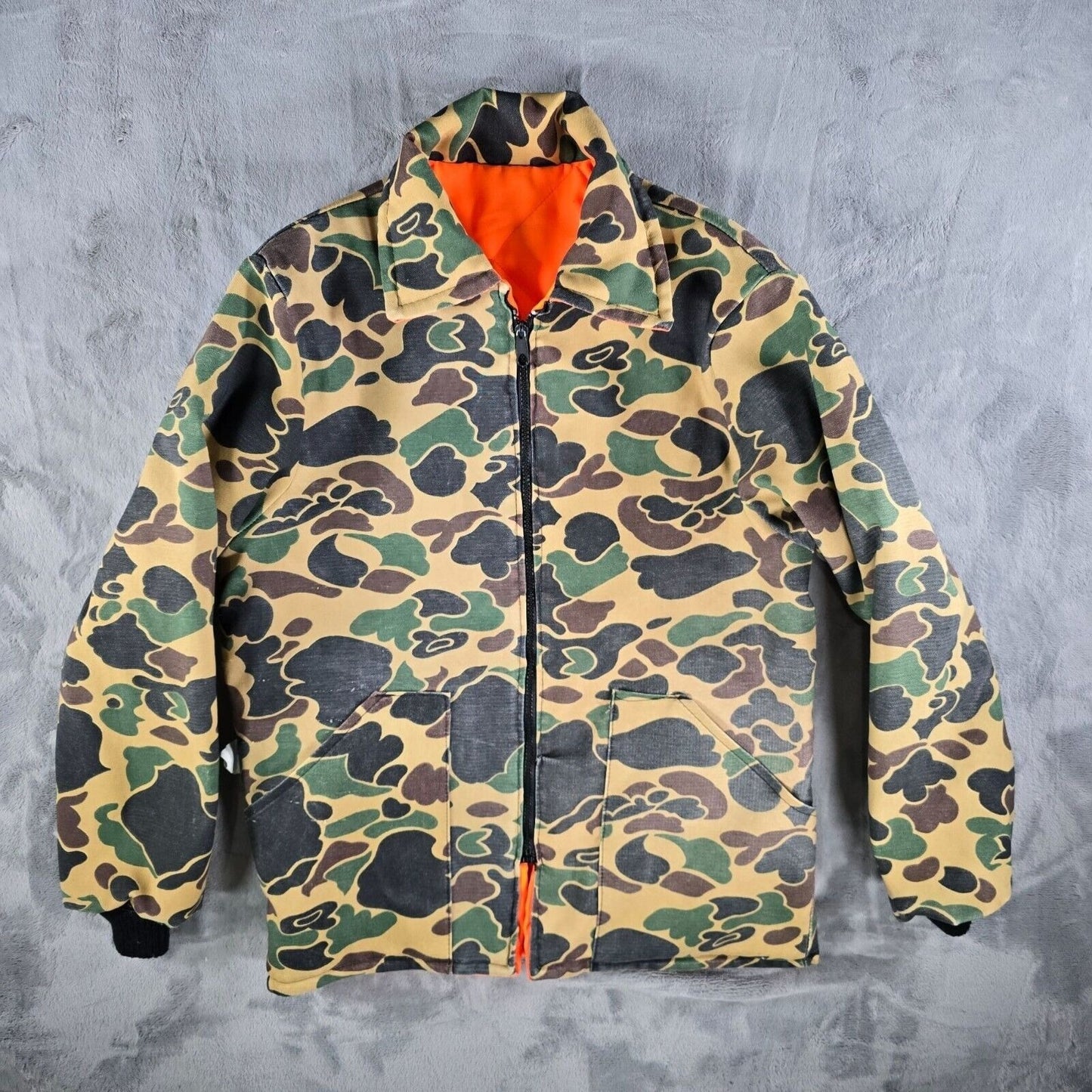 Vintage 90s Empire Insulated Wear Reversible Camo/Orange Hunting Jacket (Medium)