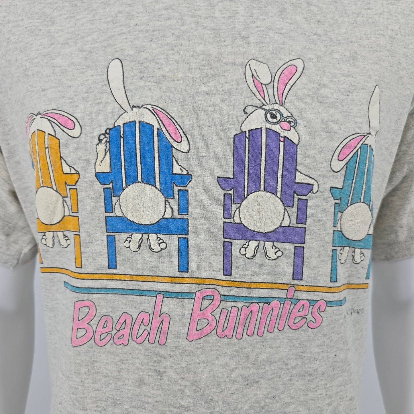 Vintage 1980s Hef-T by Tee Jays Gray Wild Hare Beach Bunnies T-Shirt (L/XL)