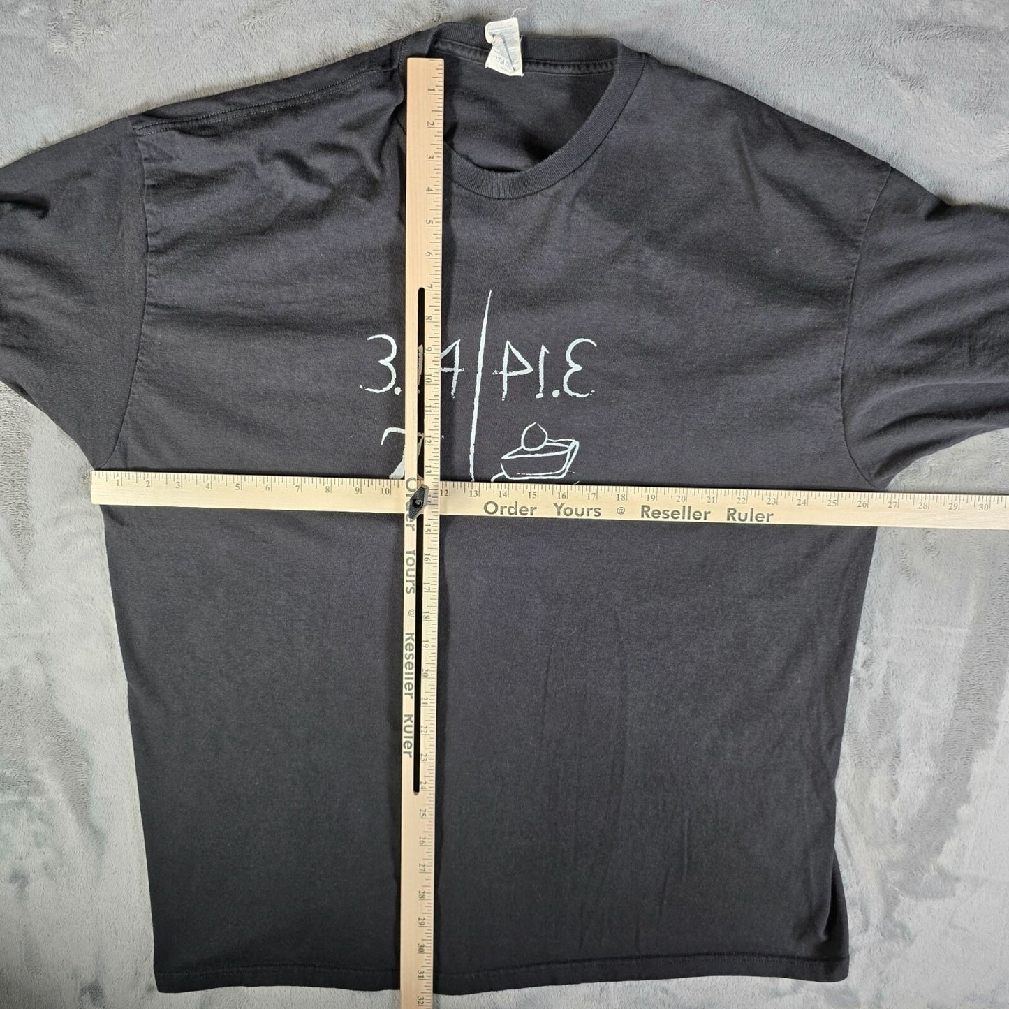 2010s Delta Pro Weight 3.14 Pi vs. Pie Faded Black Graphic T-Shirt (2XL/3XL)