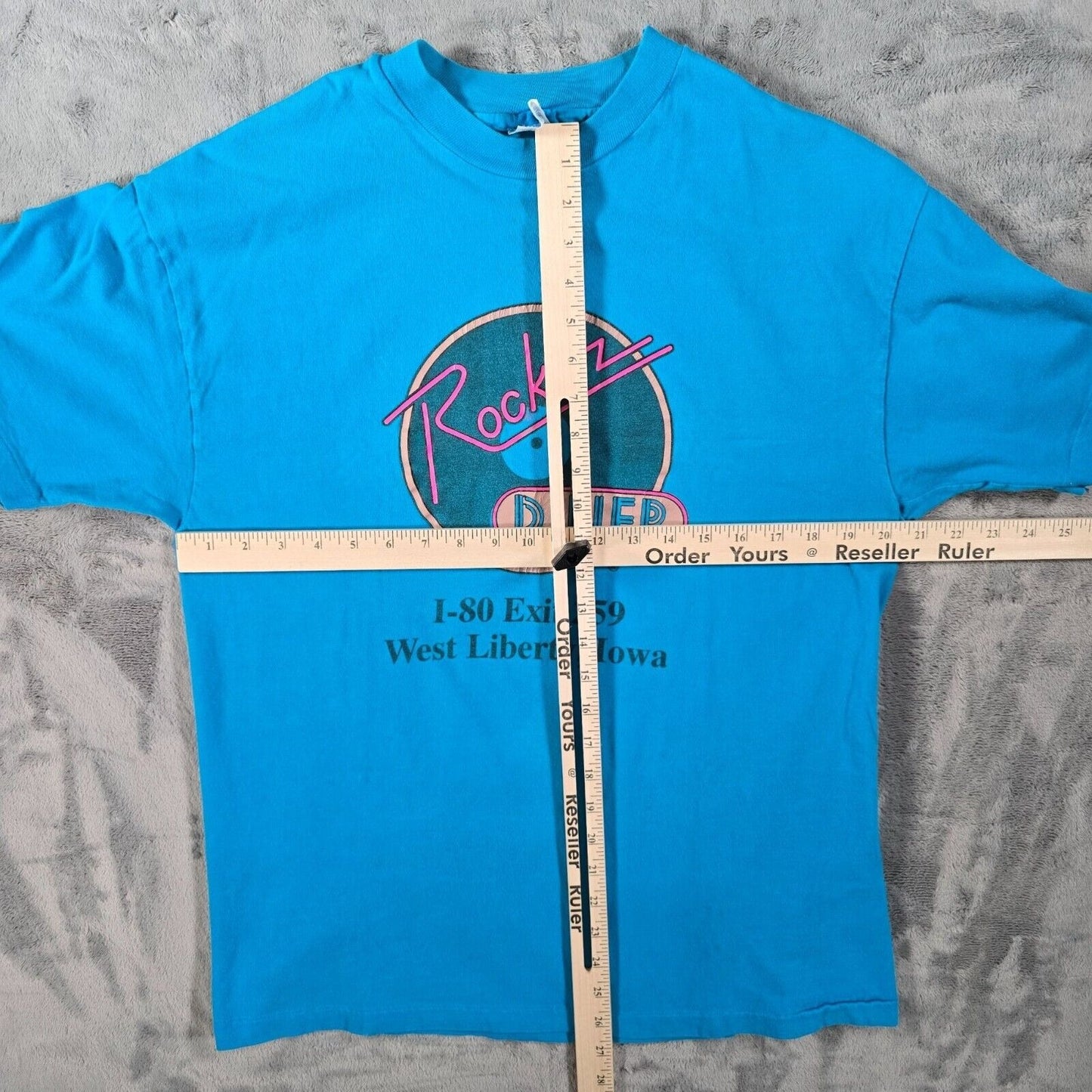 Vintage 90s Single Stitch Rockitz Diner West Liberty, Iowa Graphic T-Shirt (M/L)