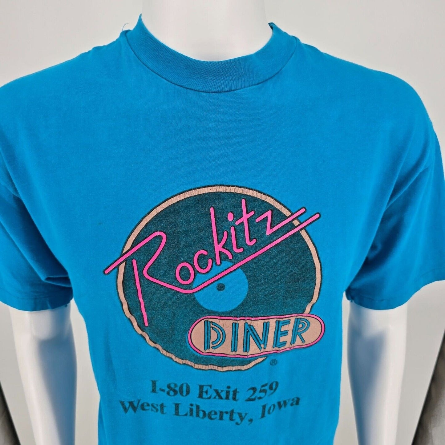 Vintage 90s Single Stitch Rockitz Diner West Liberty, Iowa Graphic T-Shirt (M/L)