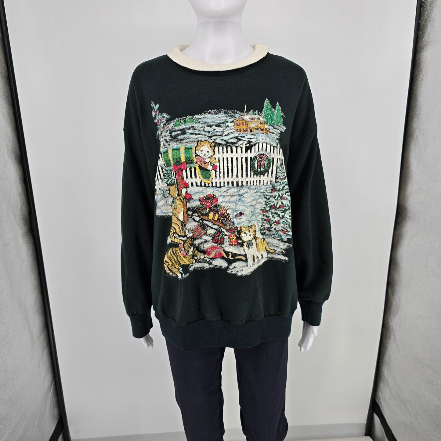Vintage 1990s Nutcracker Women's Glitter Christmas Cats Collared Sweatshirt (XL)