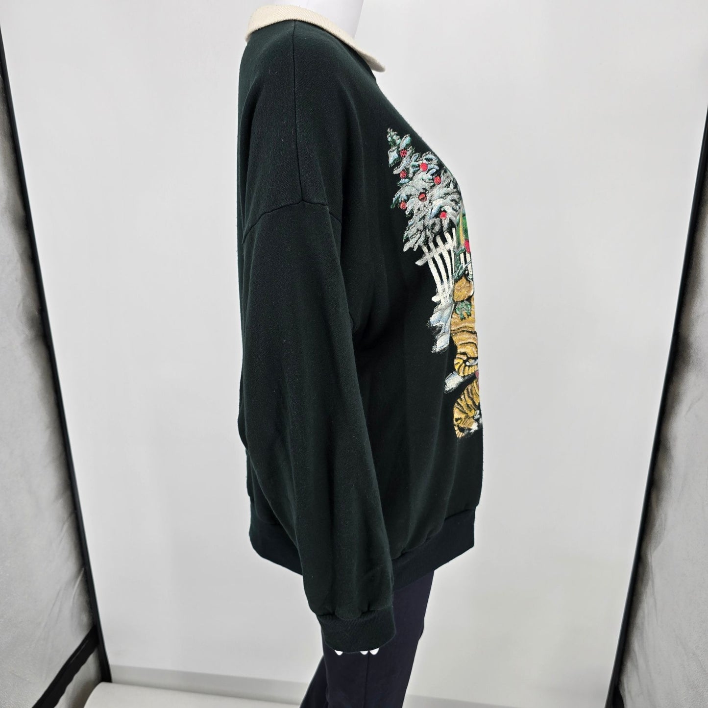 Vintage 1990s Nutcracker Women's Glitter Christmas Cats Collared Sweatshirt (XL)