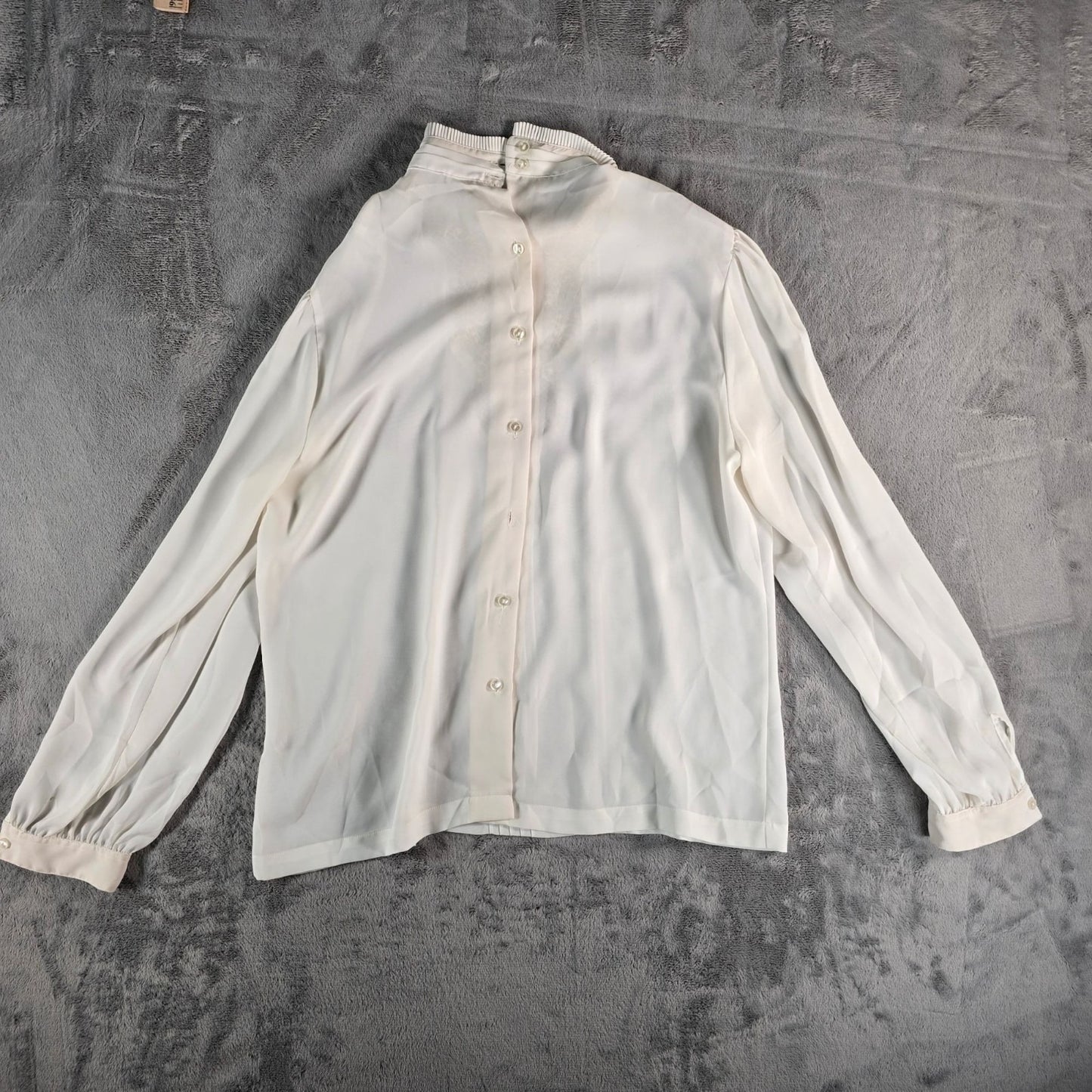 Vintage Late 1970s Shapely Sheer Ivory Lace Medallion Panel Blouse (XL) *Flaws
