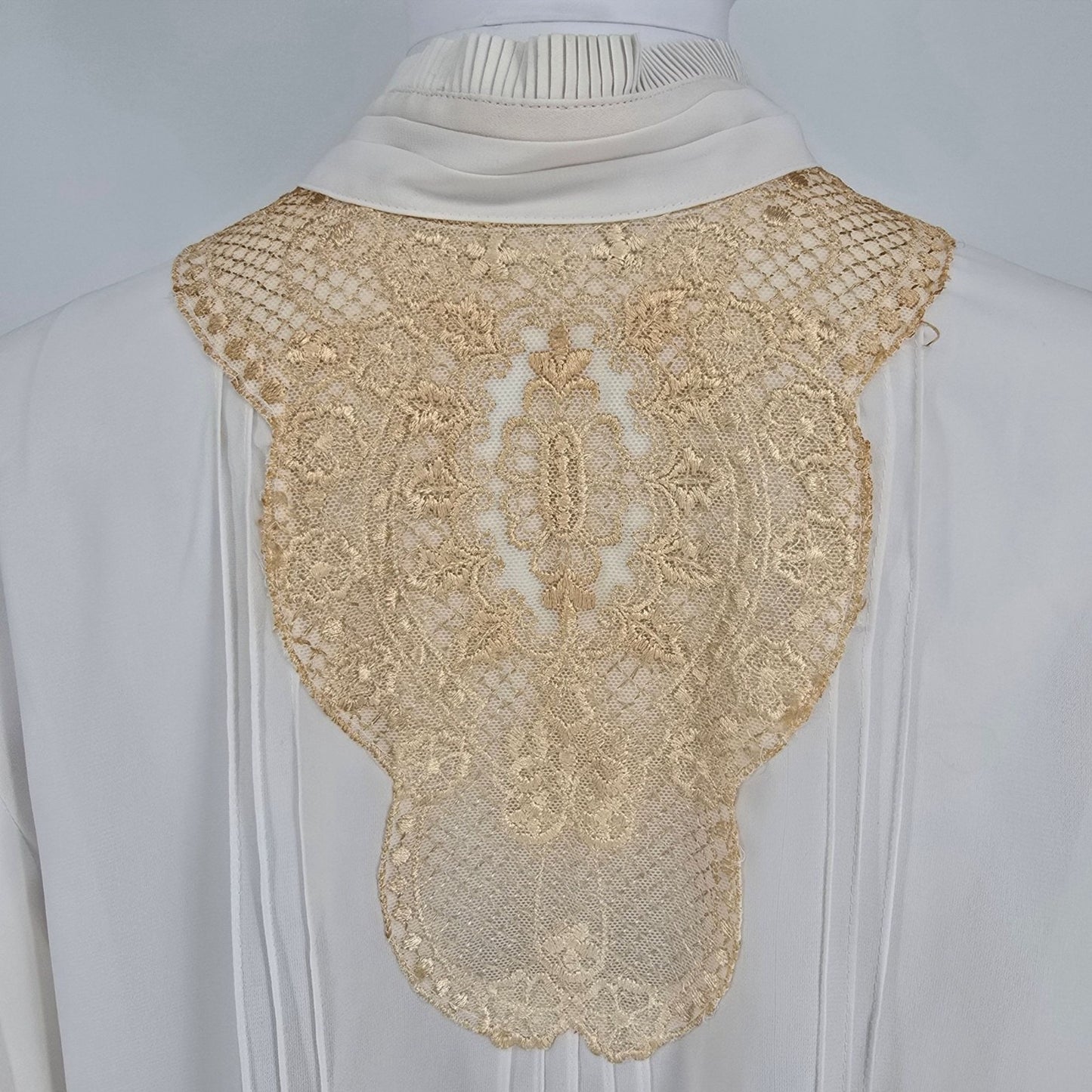 Vintage Late 1970s Shapely Sheer Ivory Lace Medallion Panel Blouse (XL) *Flaws