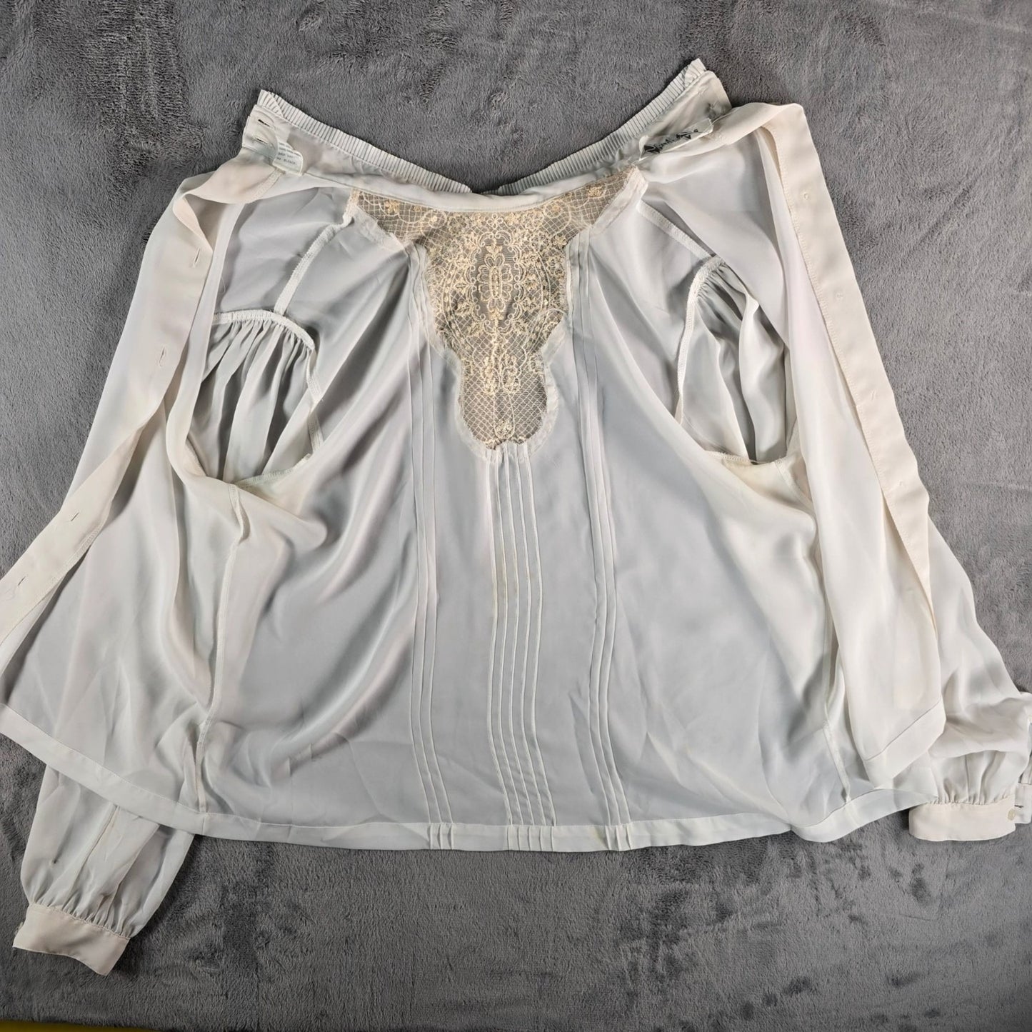 Vintage Late 1970s Shapely Sheer Ivory Lace Medallion Panel Blouse (XL) *Flaws