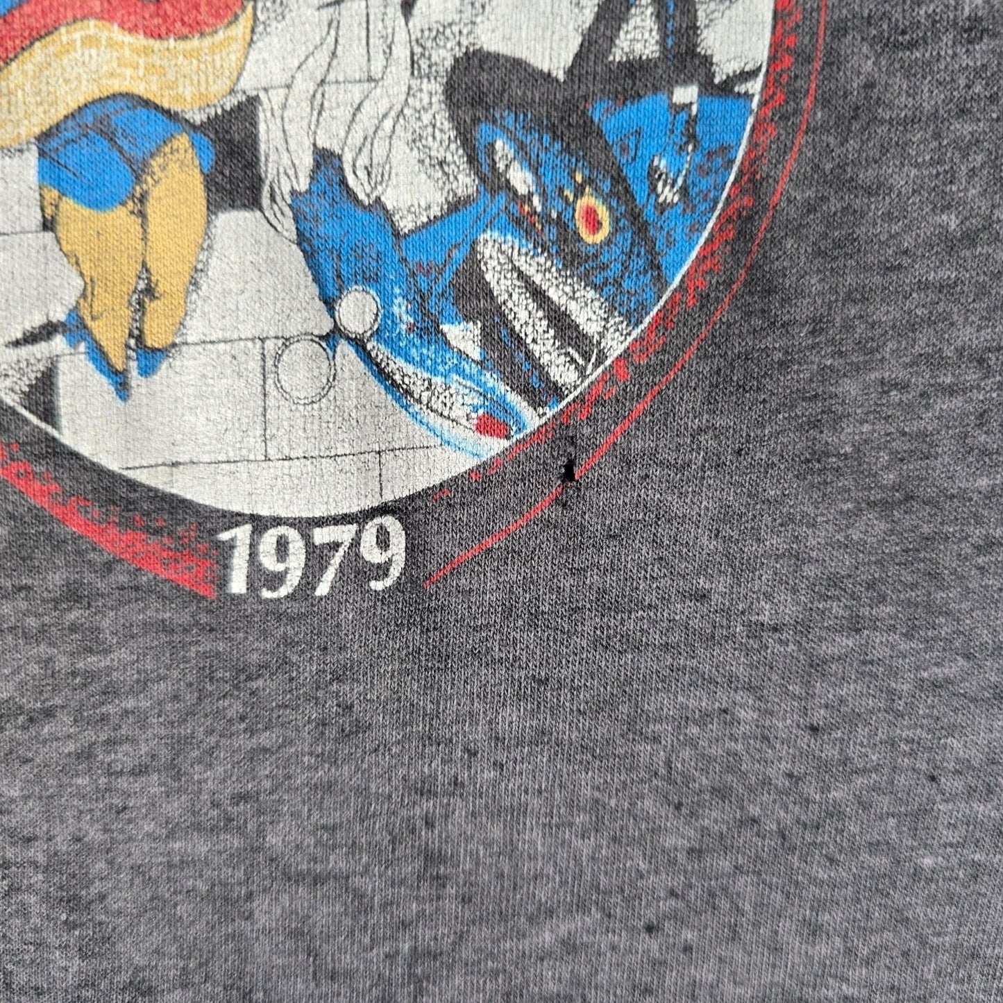 Distressed Vintage 1987 Pink Floyd A Momentary Lapse of Reason Gray T-Shirt (M)