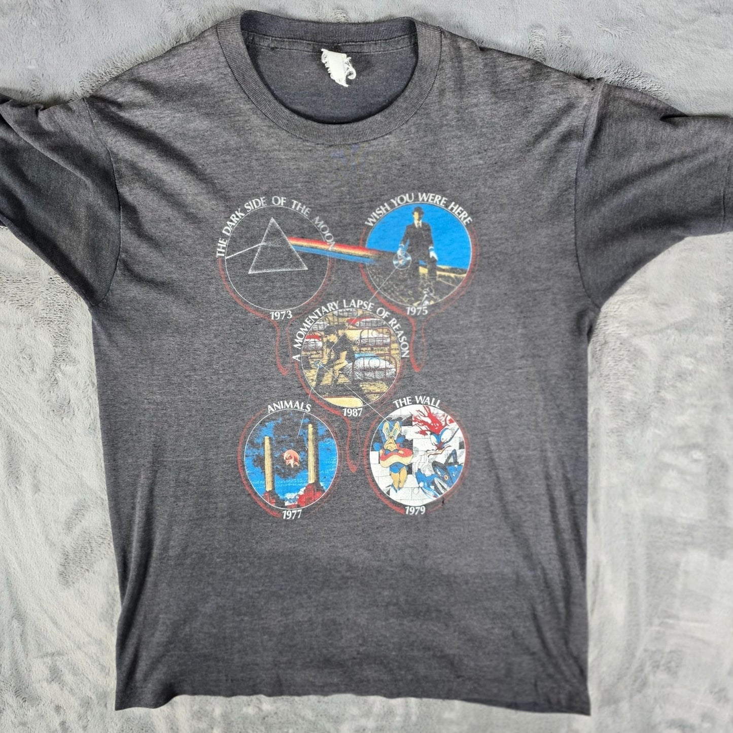 Distressed Vintage 1987 Pink Floyd A Momentary Lapse of Reason Gray T-Shirt (M)