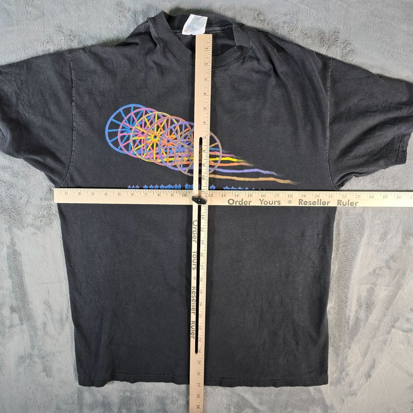 Vintage 1990s Hanes Beefy-T Klamath Falls Oregon Wagon Wheel Graphic T-Shirt (L)