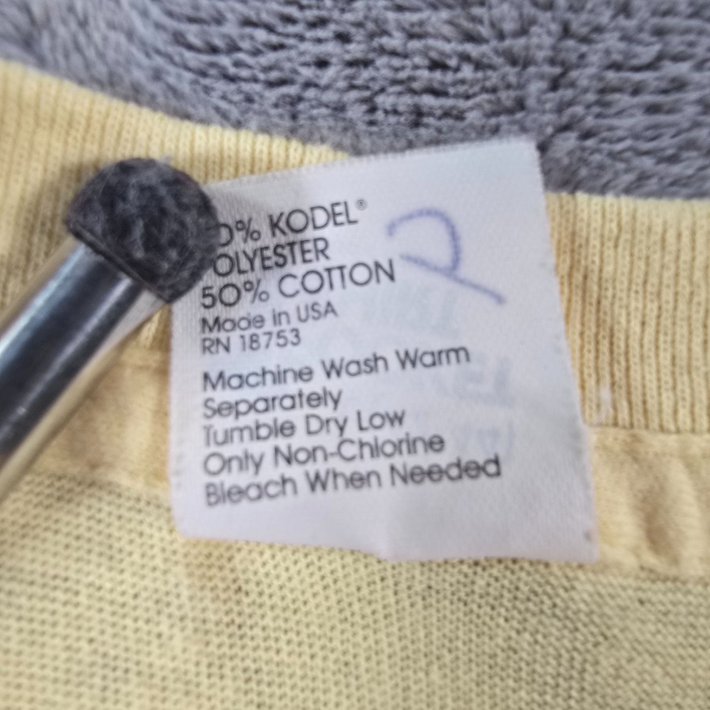 Vintage 1980s Cinderella Knitting Miller Pale Yellow Selvedge Pocket T-Shirt (M)