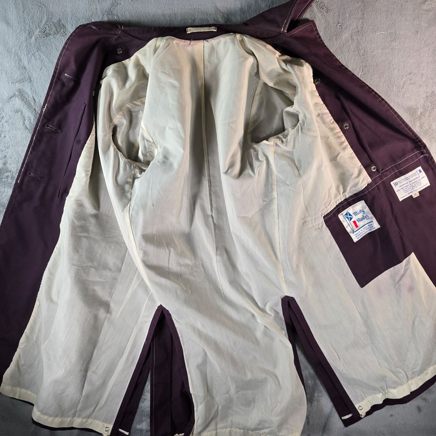 Vintage 1960s Misty Harbor Women's Plum Double-Breasted Mod Trench Coat (12p/L)